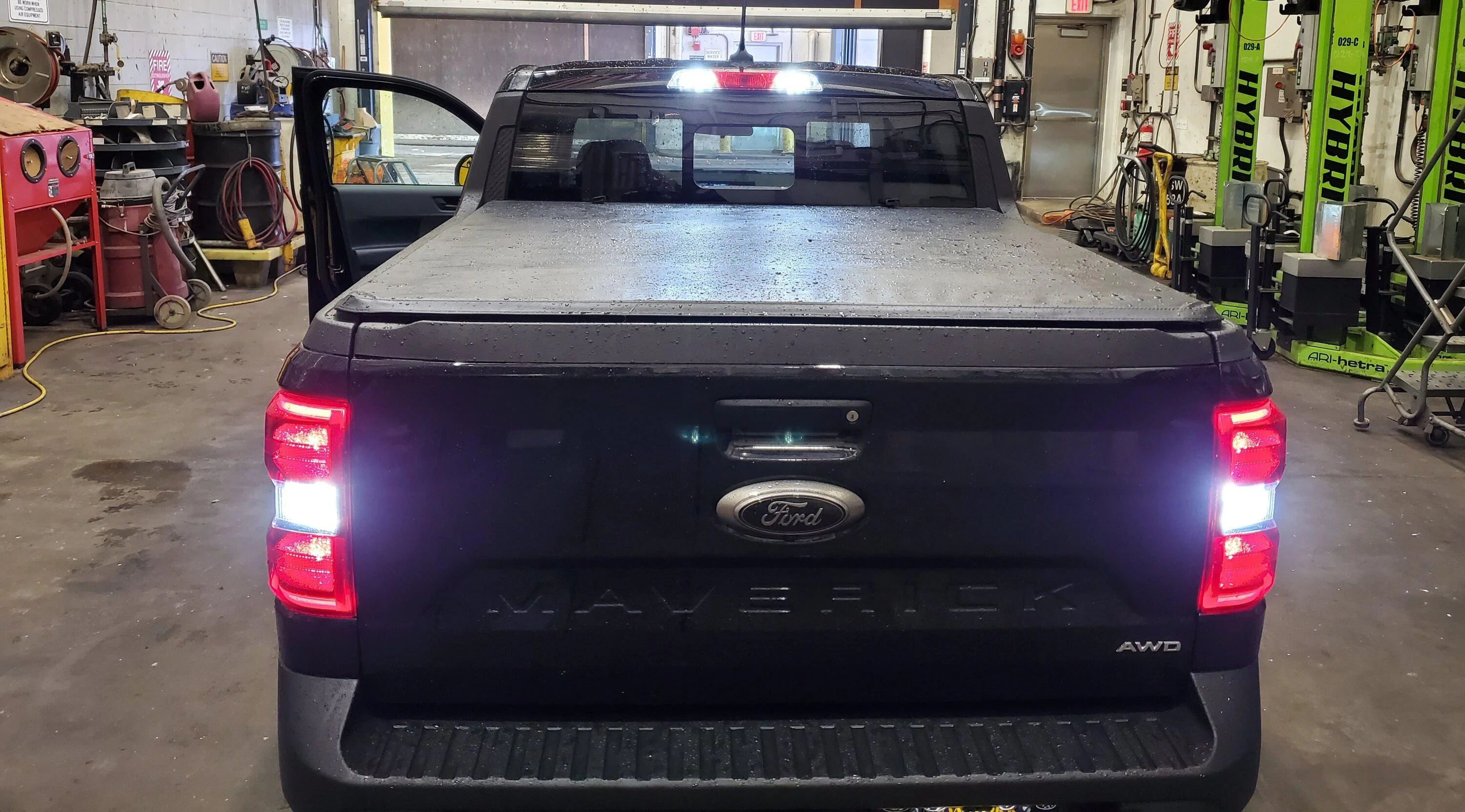 Ford Maverick Diode dynamics HP11 Reverse lights and Sylvania 921 Zevo Bed lights 20240213_114937