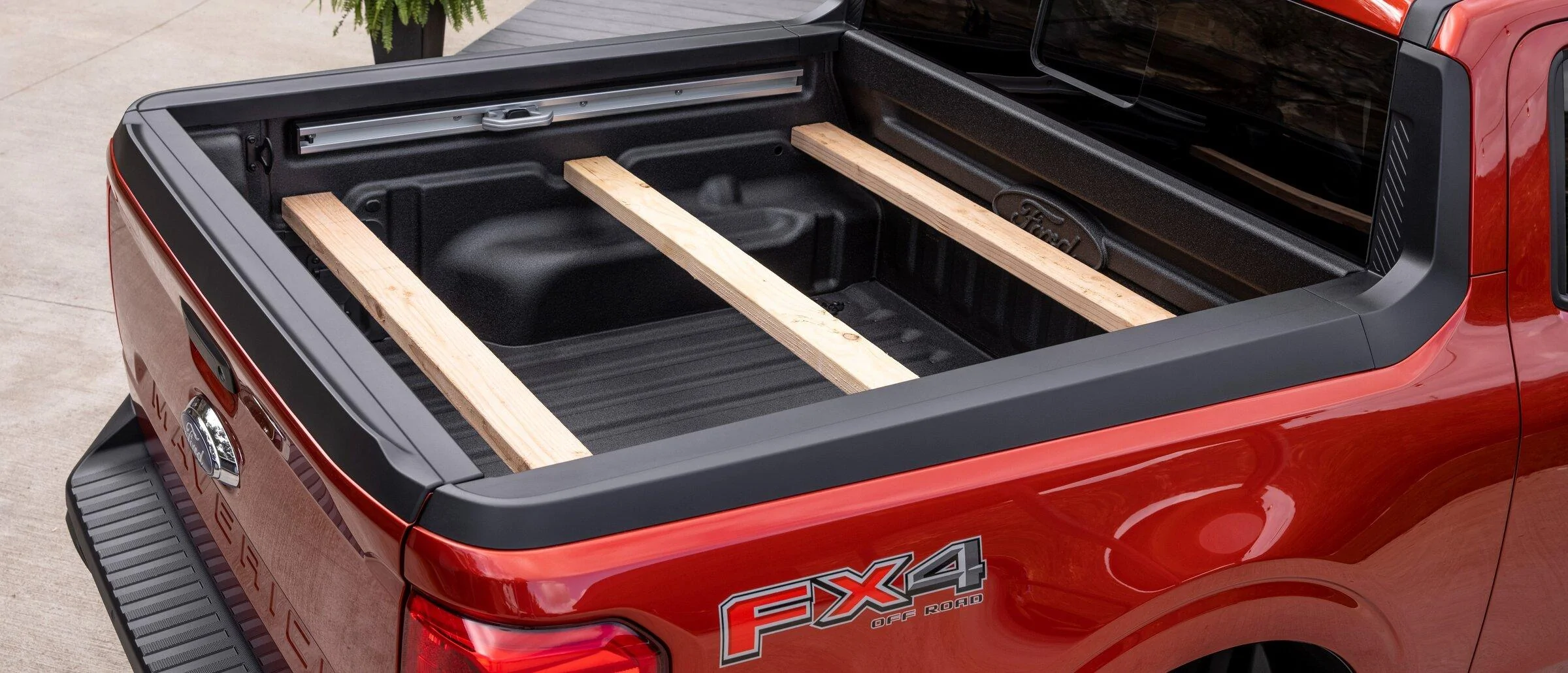 Ford Maverick Maverick FLEXBED Features & Specs FE69CF92-A630-4DC7-AE0B-9407DB818414