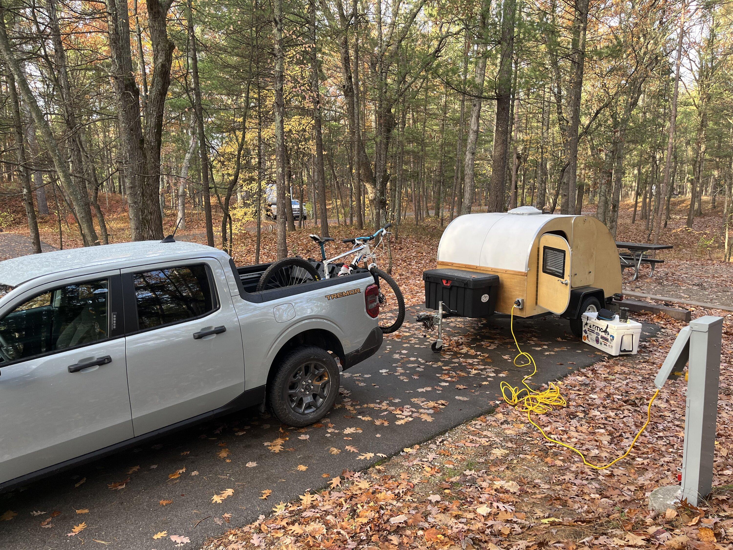 Ford Maverick Spotted another Maverick towing a scamp trailer camper IMG_1555