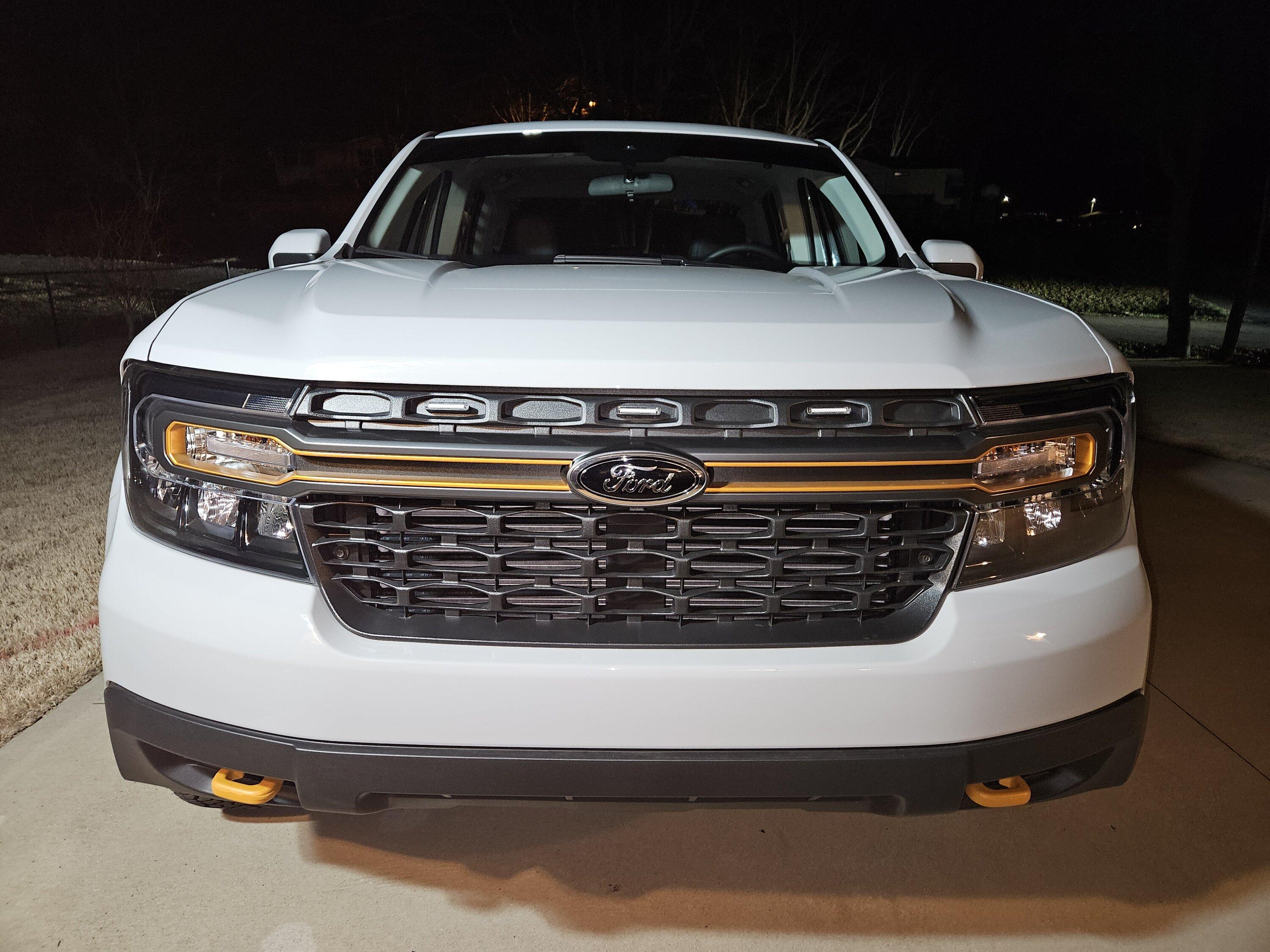 Ford Maverick Raptor lights installed on the Tremor 20240216_195510