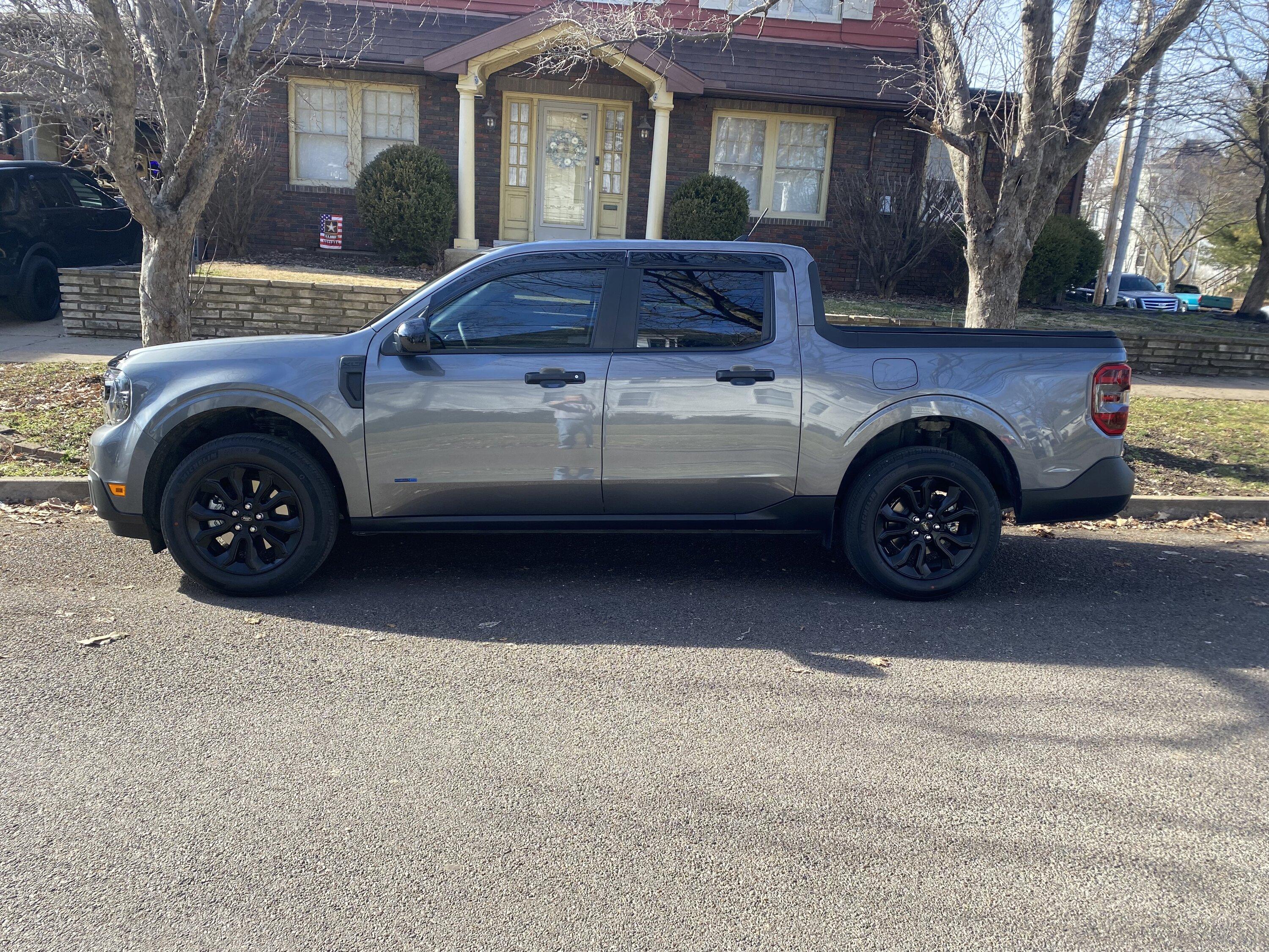 Ford Maverick Any Black Appearance Package Maverick pics? IMG_1412