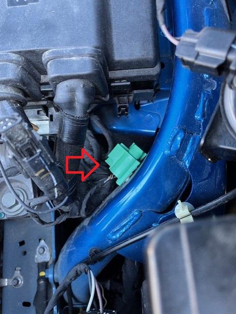 Ford Maverick Abraded wiring under the hood going to this device - what is it? thumbnail_IMG_6433