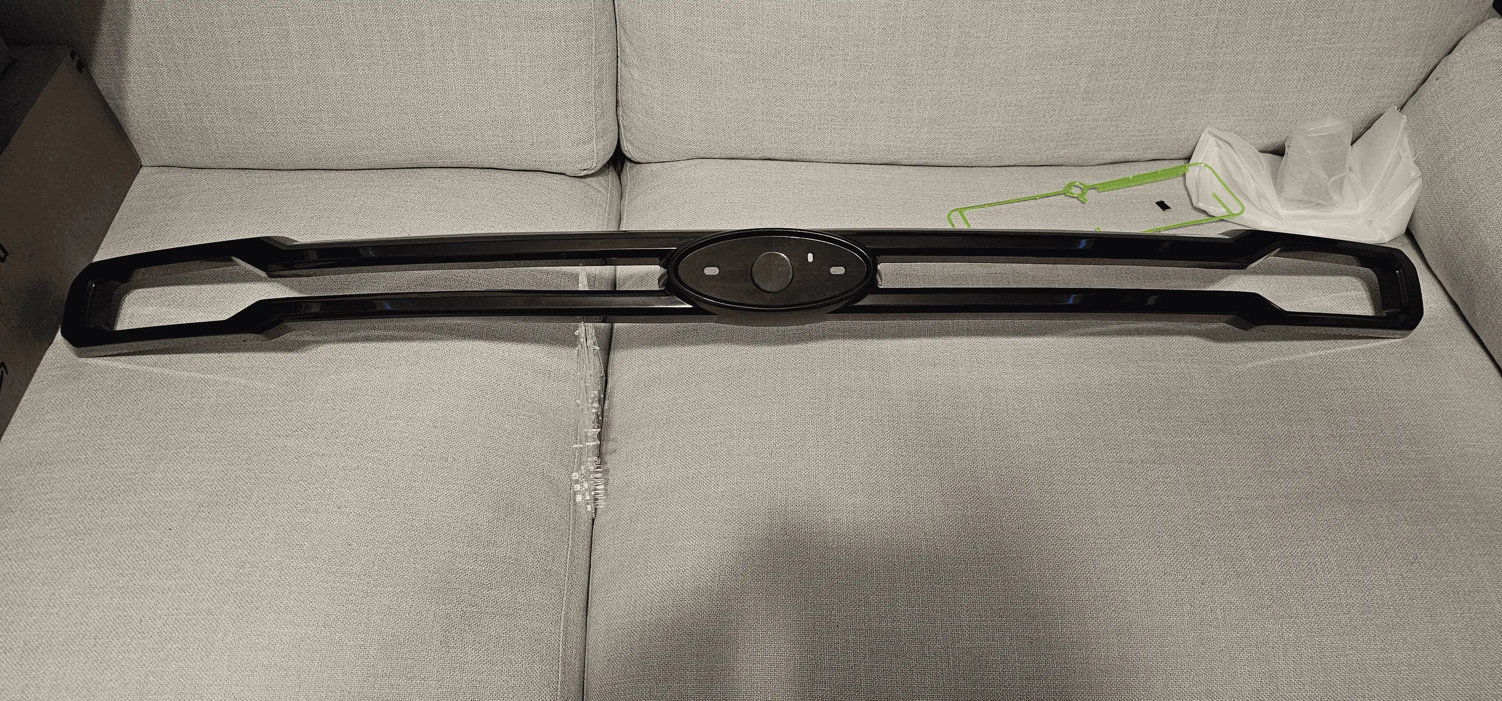 Ford Maverick Grill bar replacement 1708647618632