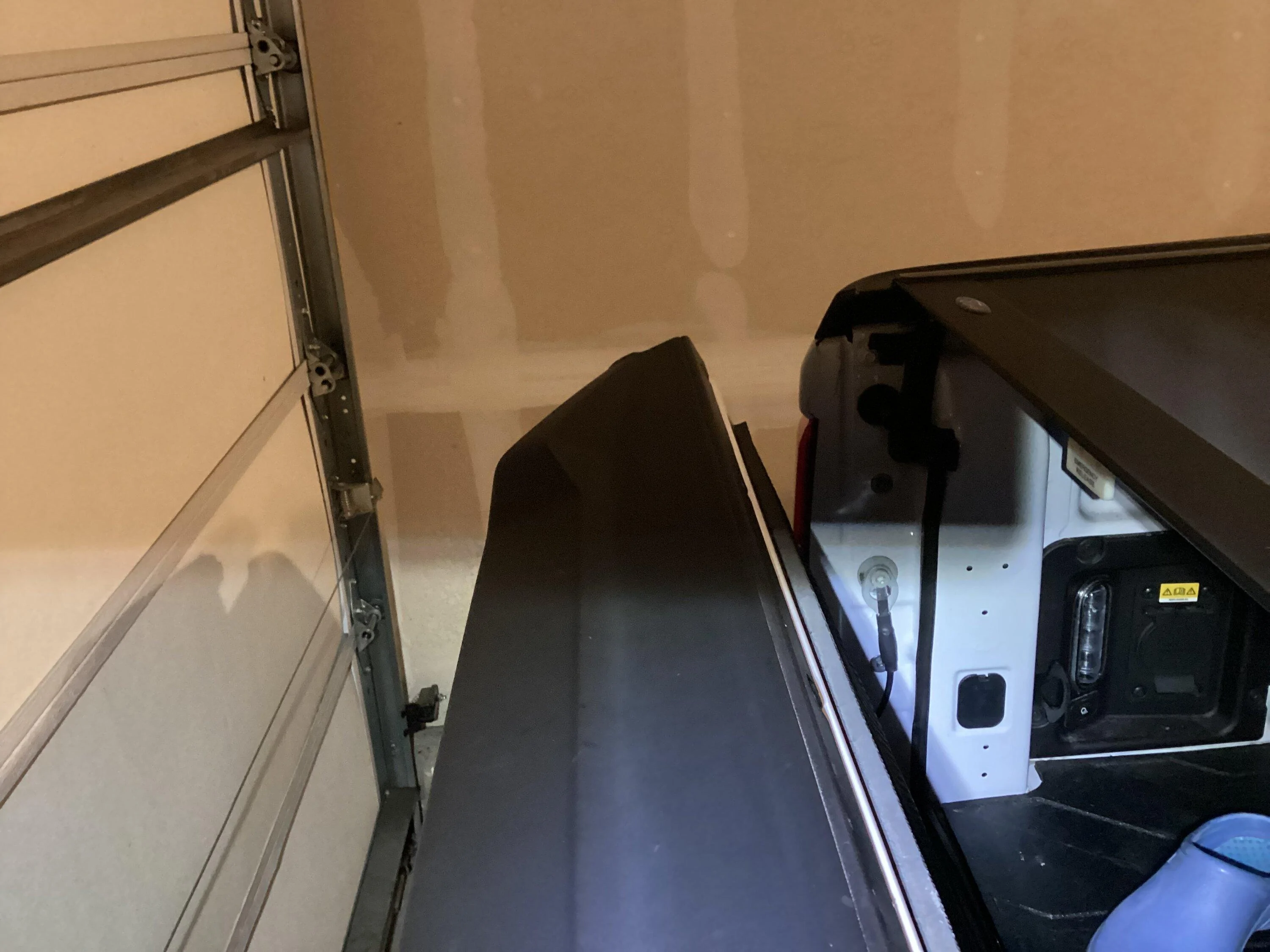 Ford Maverick Tailgate spoiler question IMG_0515