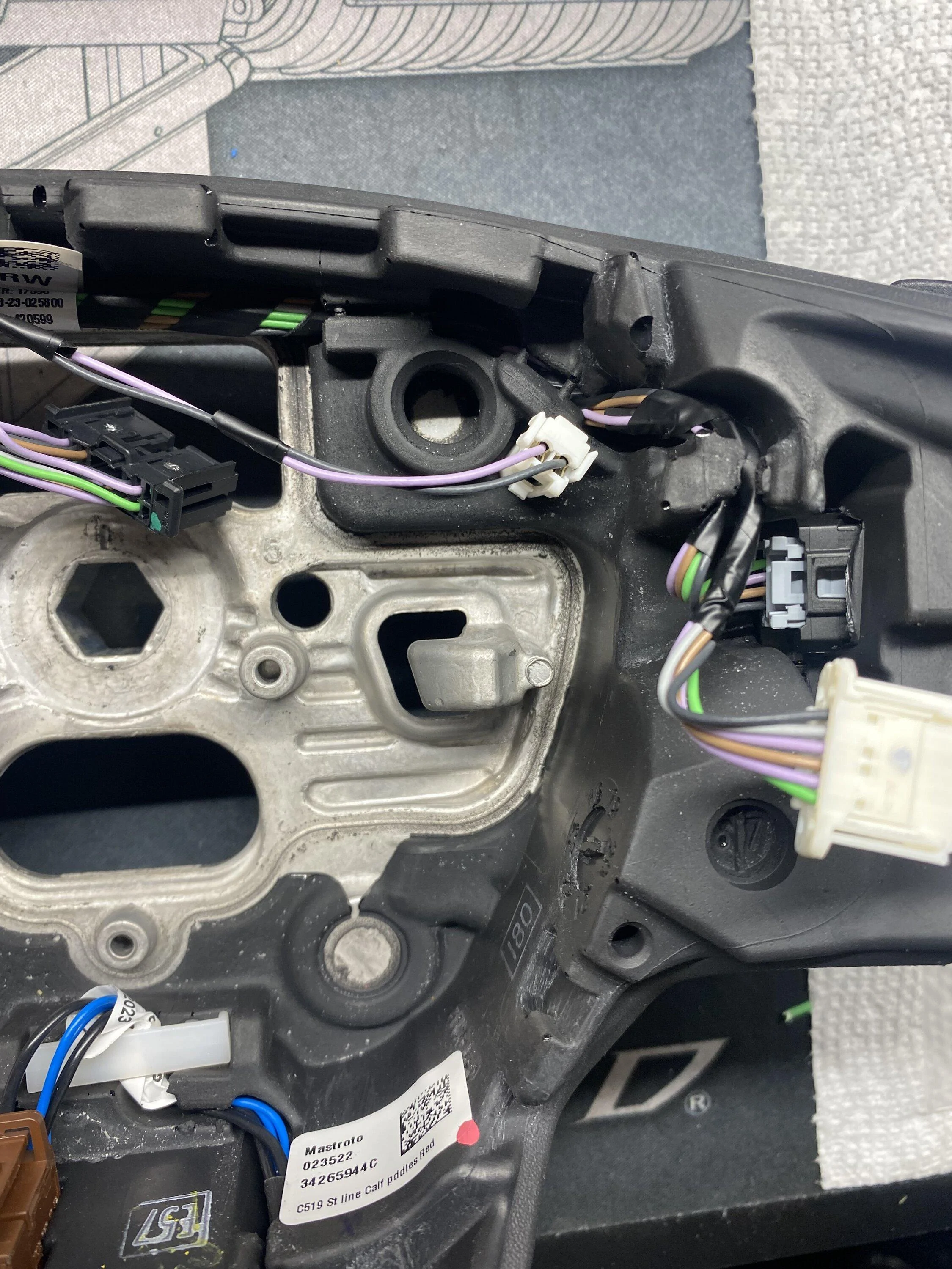 Ford Maverick Mk8 steering wheel install on Xl IMG_3139