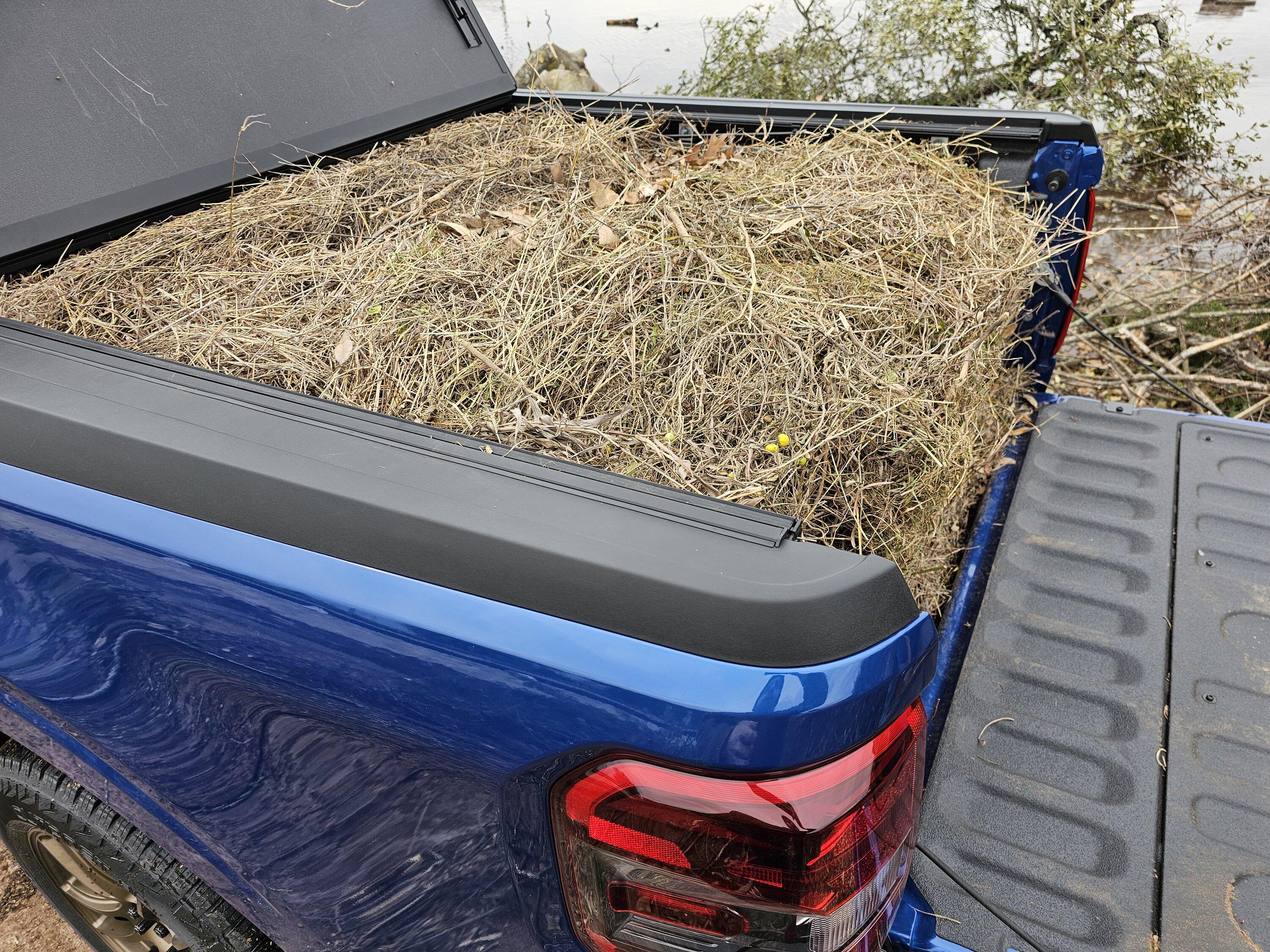 Ford Maverick Tri-Fold Bed Cover and Two Bales of Hay 20240217_123851