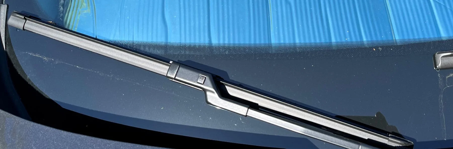 Ford Maverick Wipers when they’re in the Park position Maverick 2.0L Wiper Dots