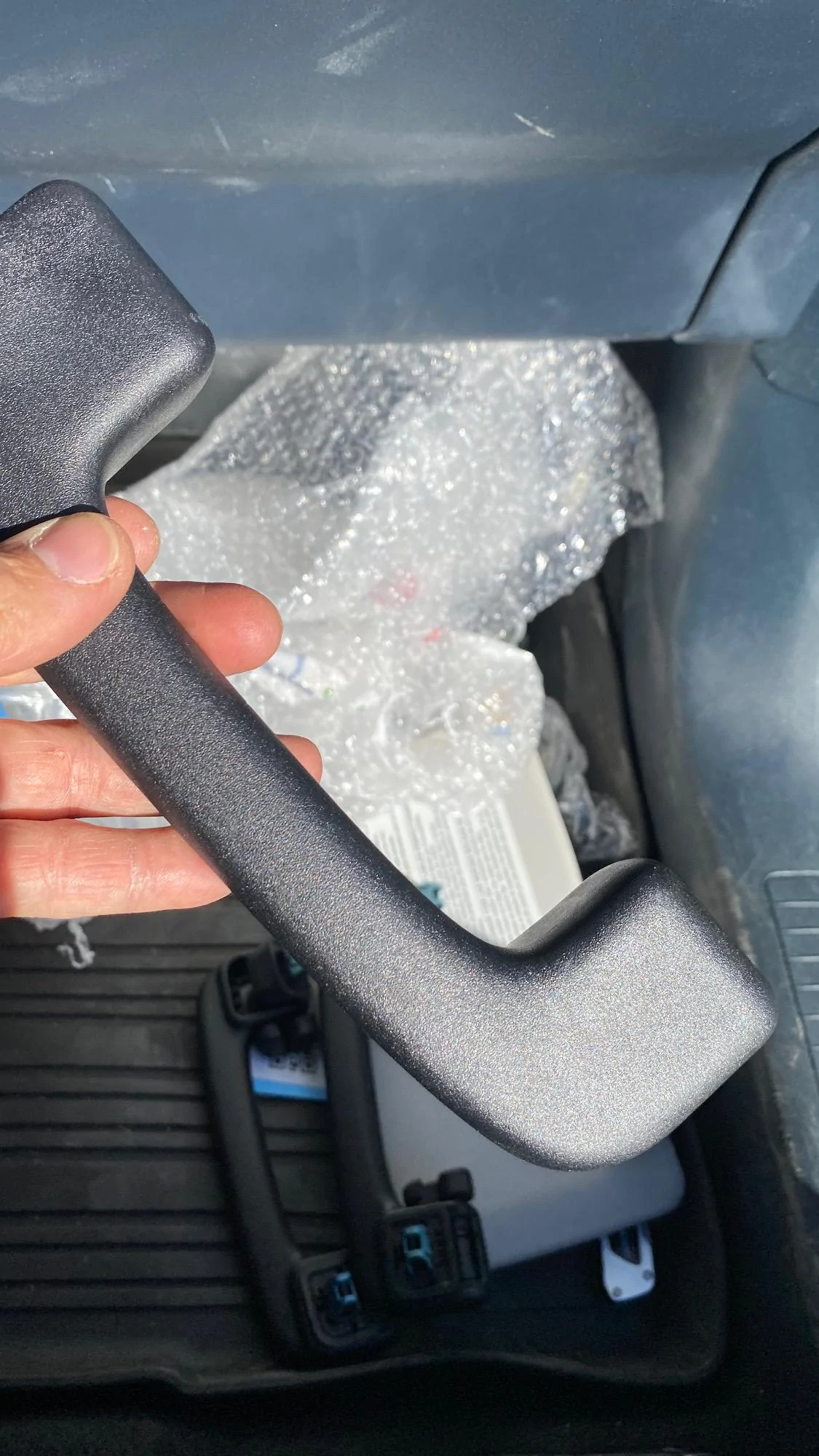Ford Maverick Blacked out my headliner 91218E2E-BB53-491F-97DE-E8419AFB9779