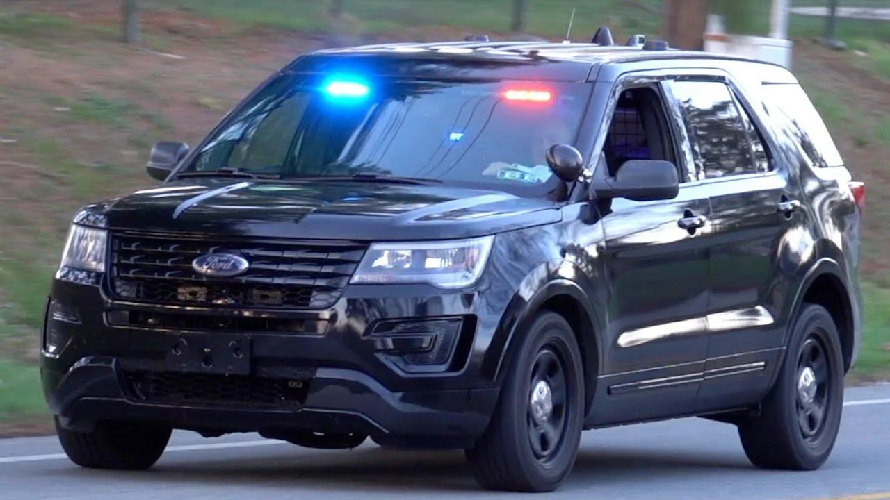 Ford Maverick Black Maverick XL unexpected driver reactions maxresdefault