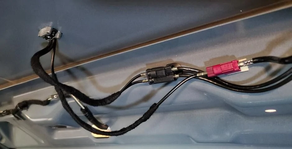 Ford Maverick Swapping out roof Antenna Roof Mounted Antenna Cables, Connectors - Wilbur