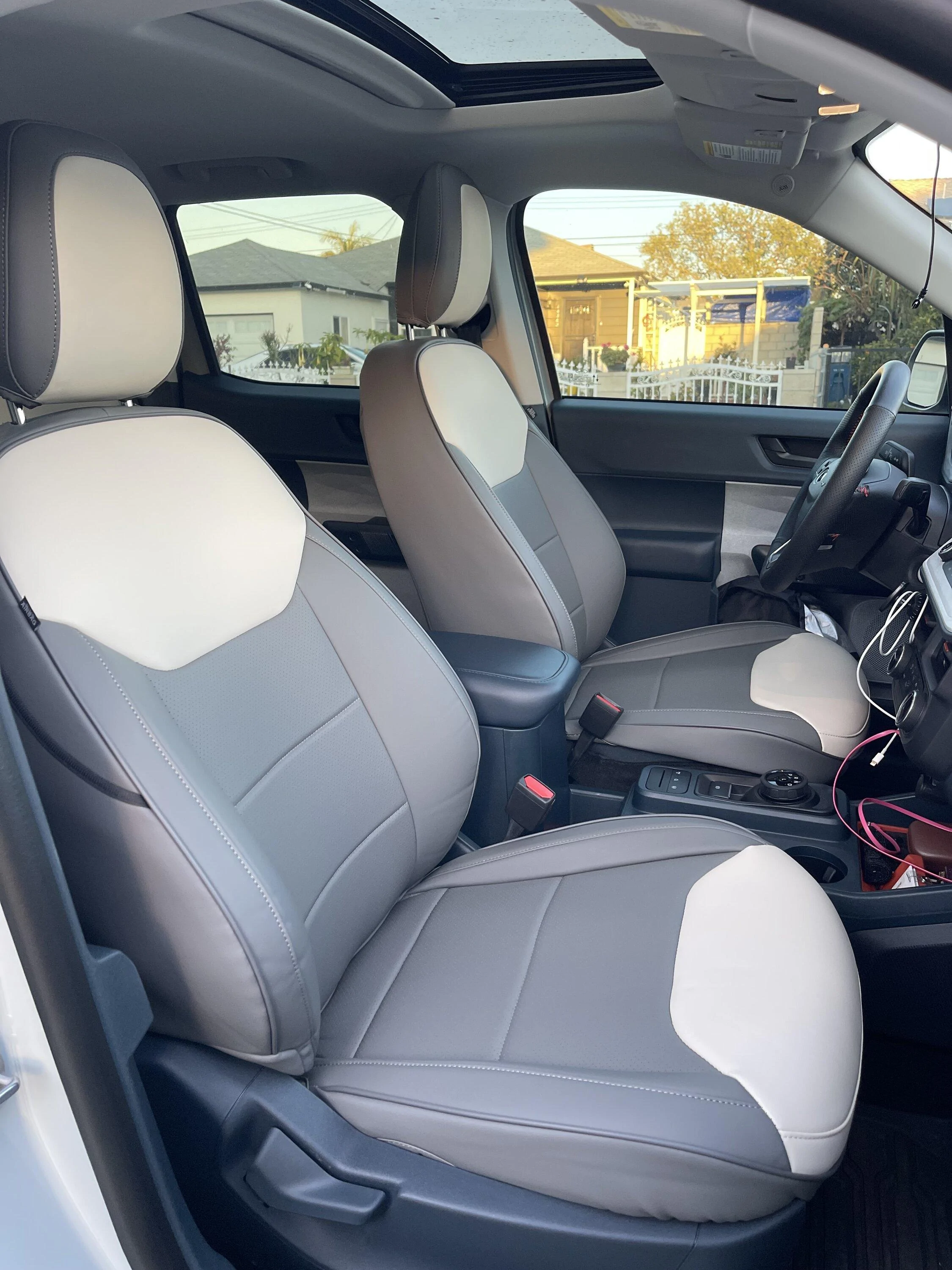 Ford Maverick [PICS] Mabett Gray / White Seat Covers Installed! IMG_3974