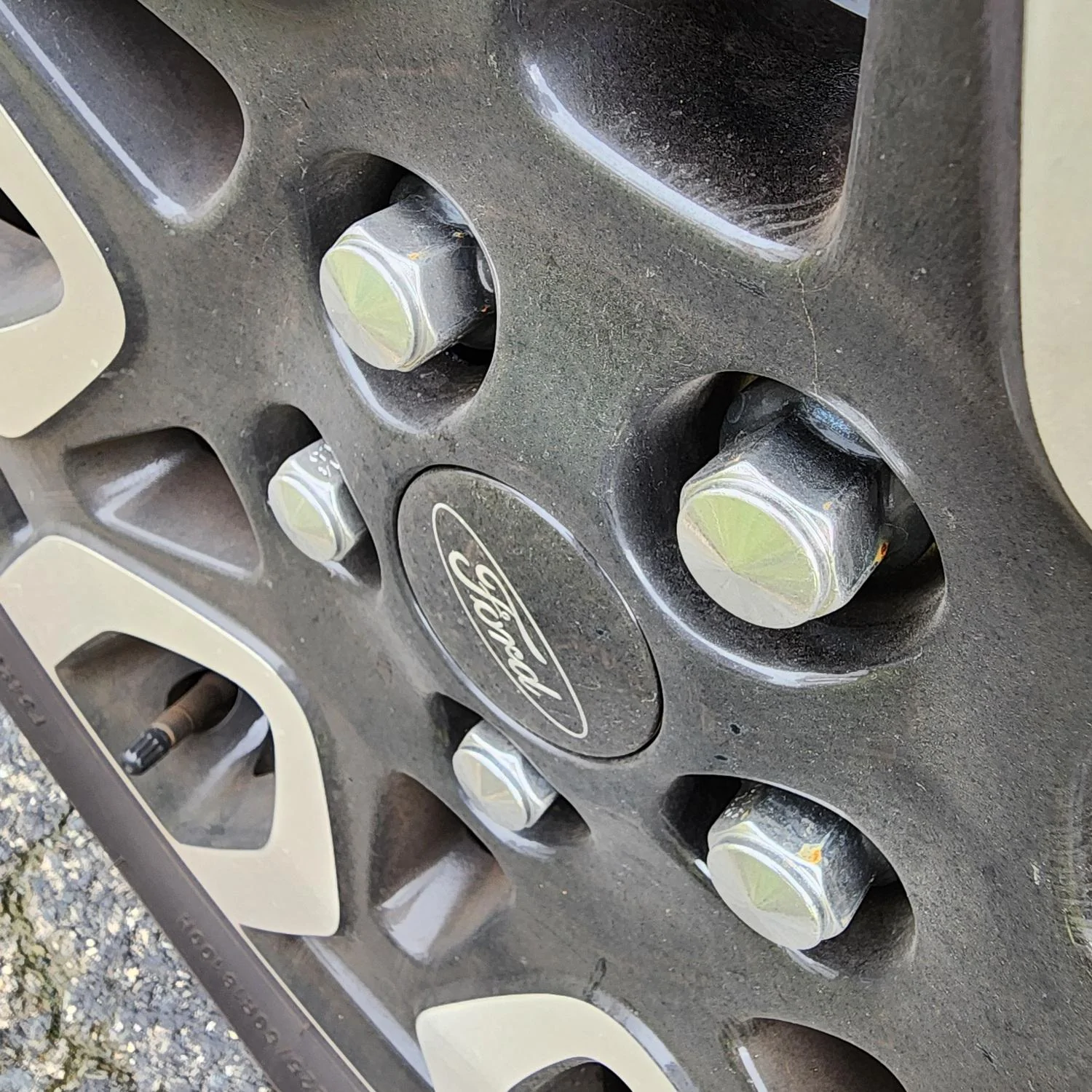 Ford Maverick Recommendation for solid lug  nuts 20240307_130523