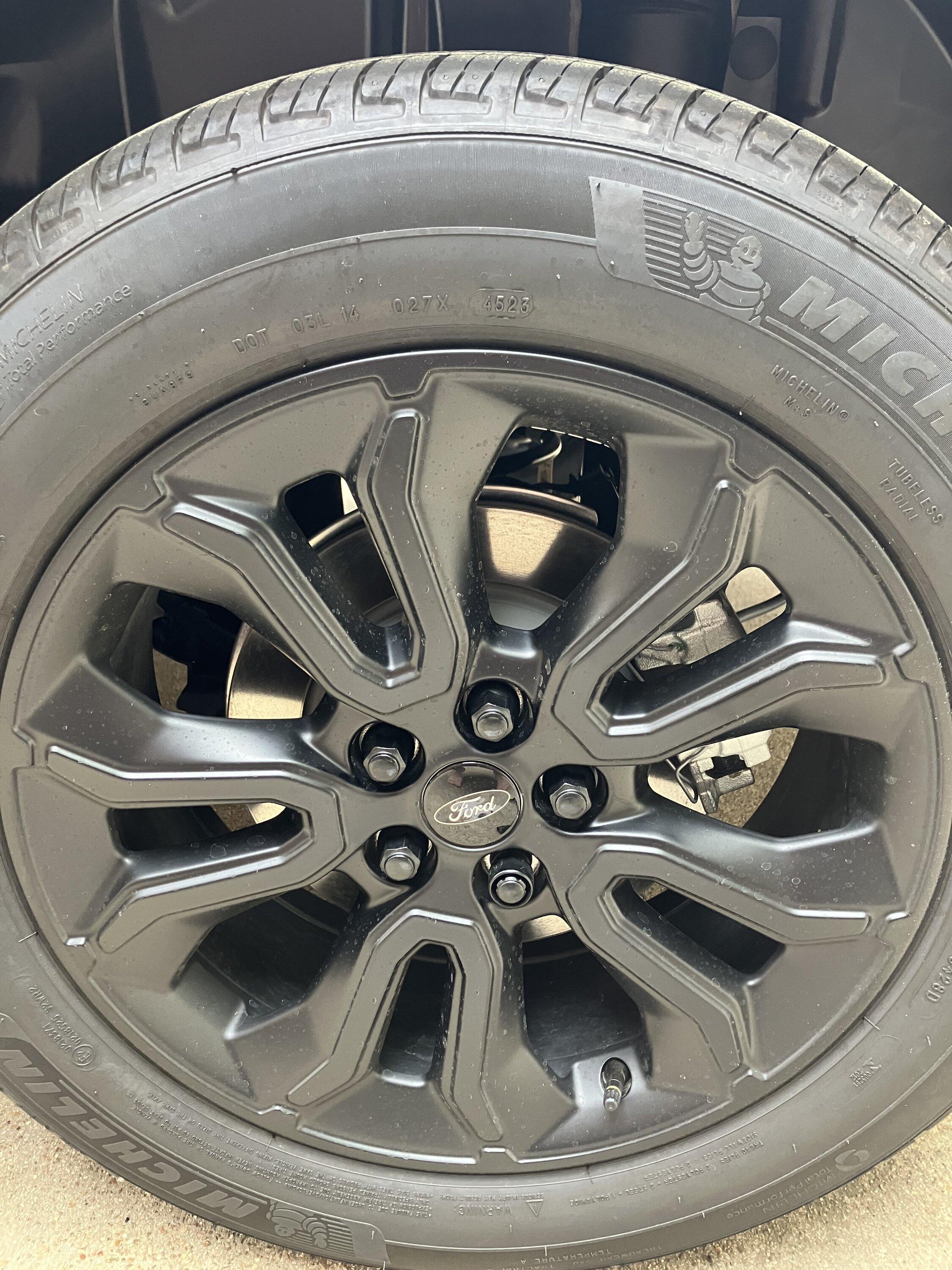 Ford Maverick Black Lug Nuts (+closely matching lock set) IMG_4220