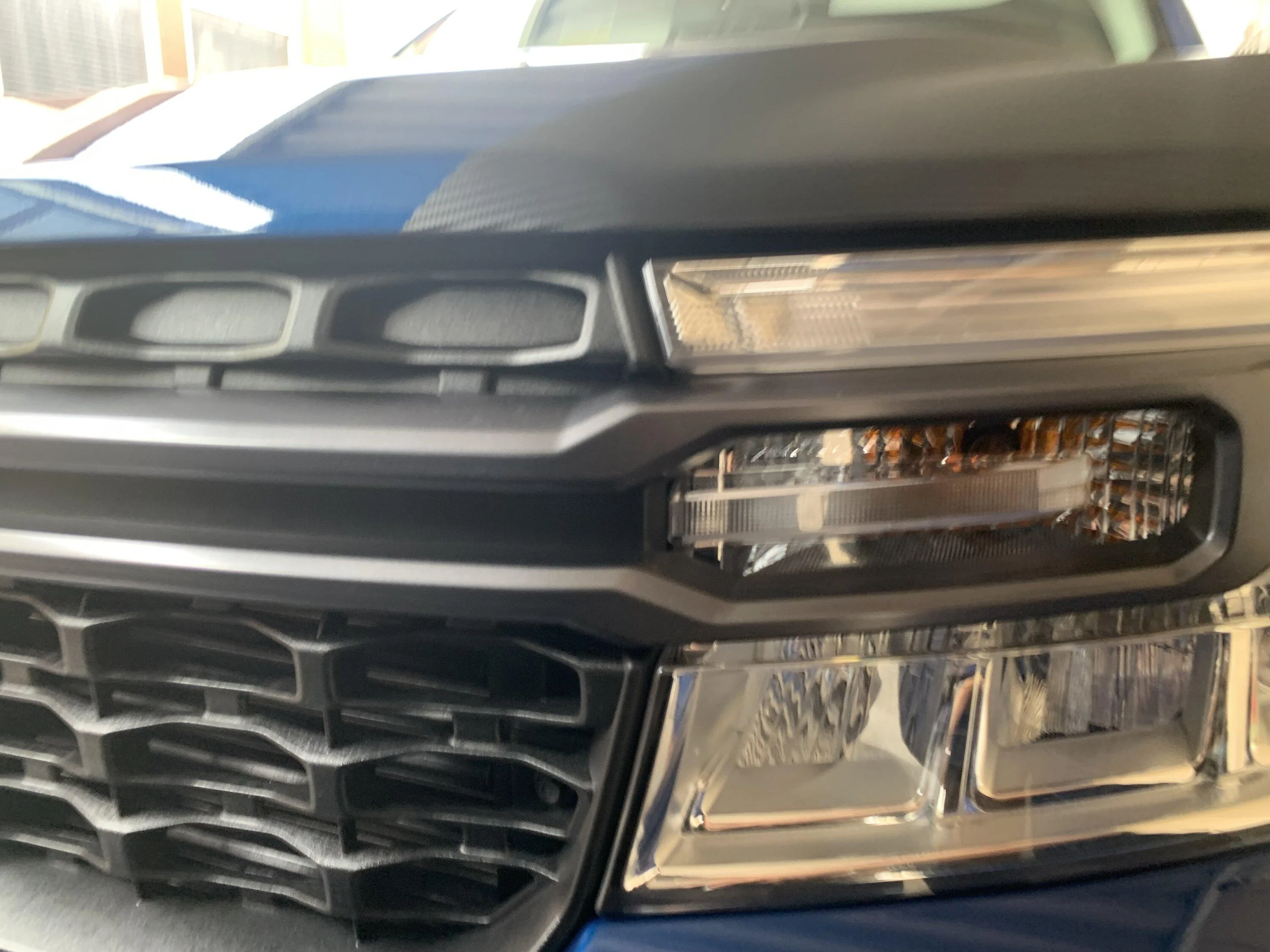 Ford Maverick Simple yellow tint for front turn signal light IMG_0242