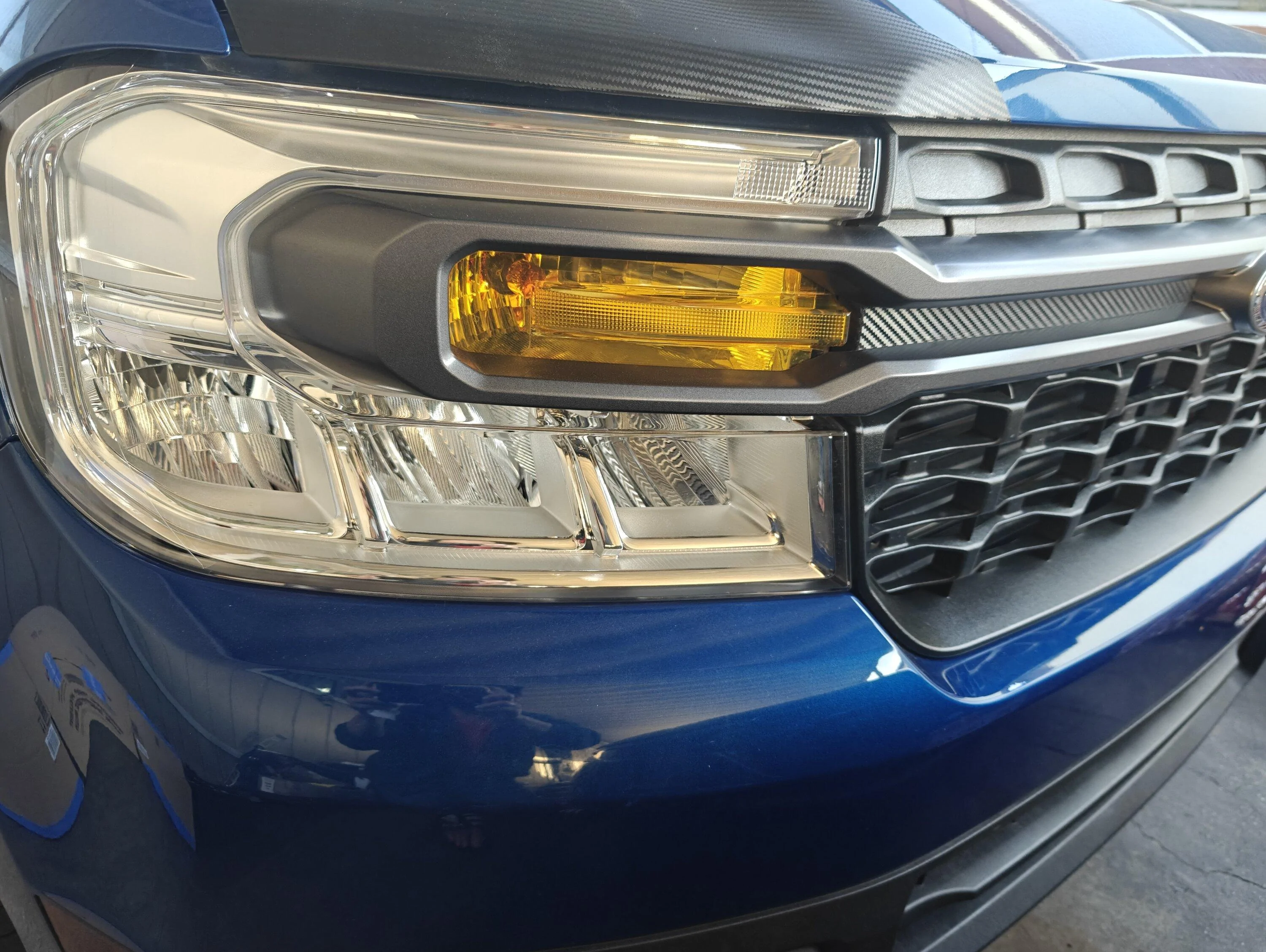 Ford Maverick Simple yellow tint for front turn signal light IMG20240311180440