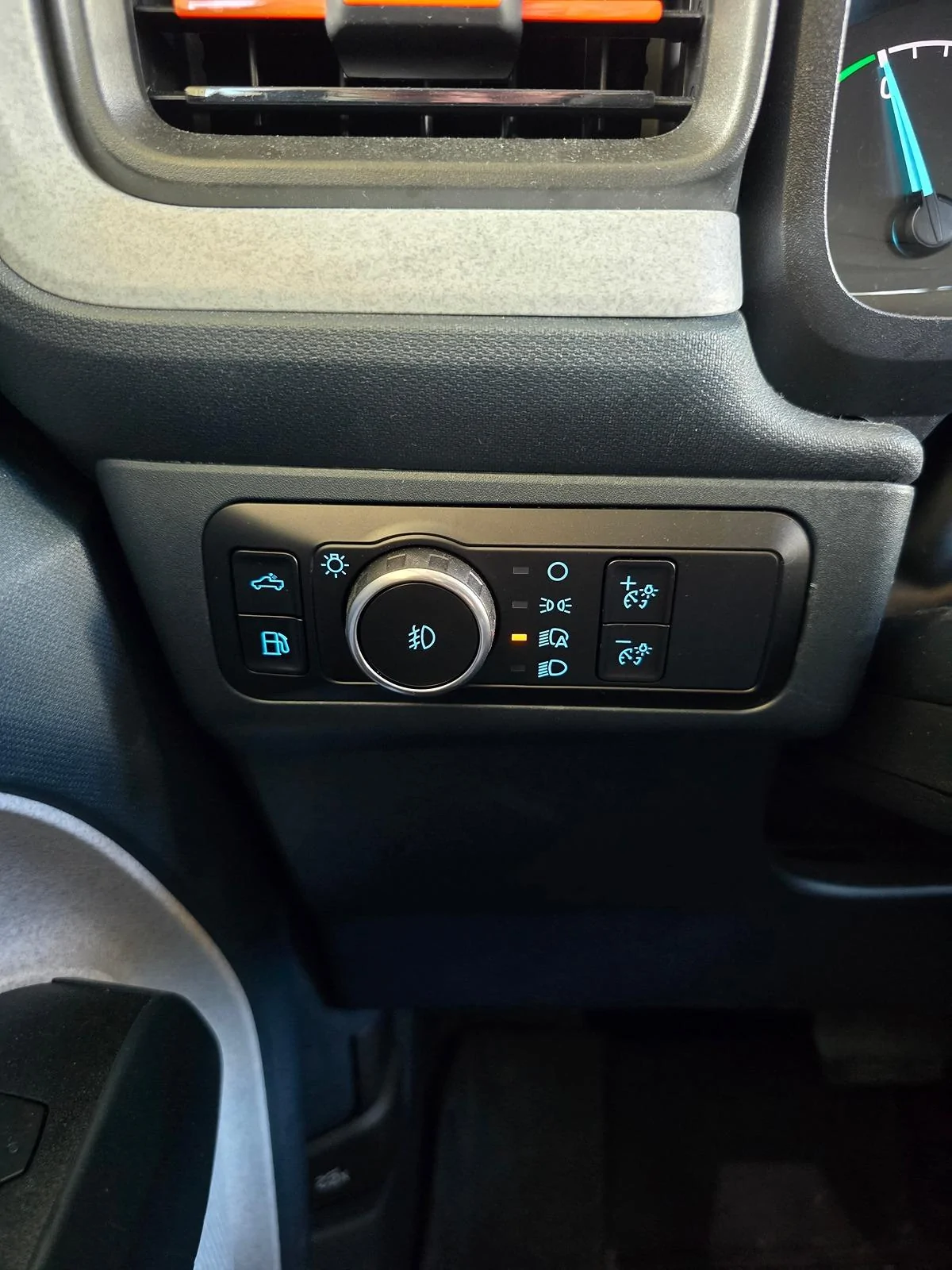 Ford Maverick Diode Dynamics Fog Lights Installed 20240311_174119