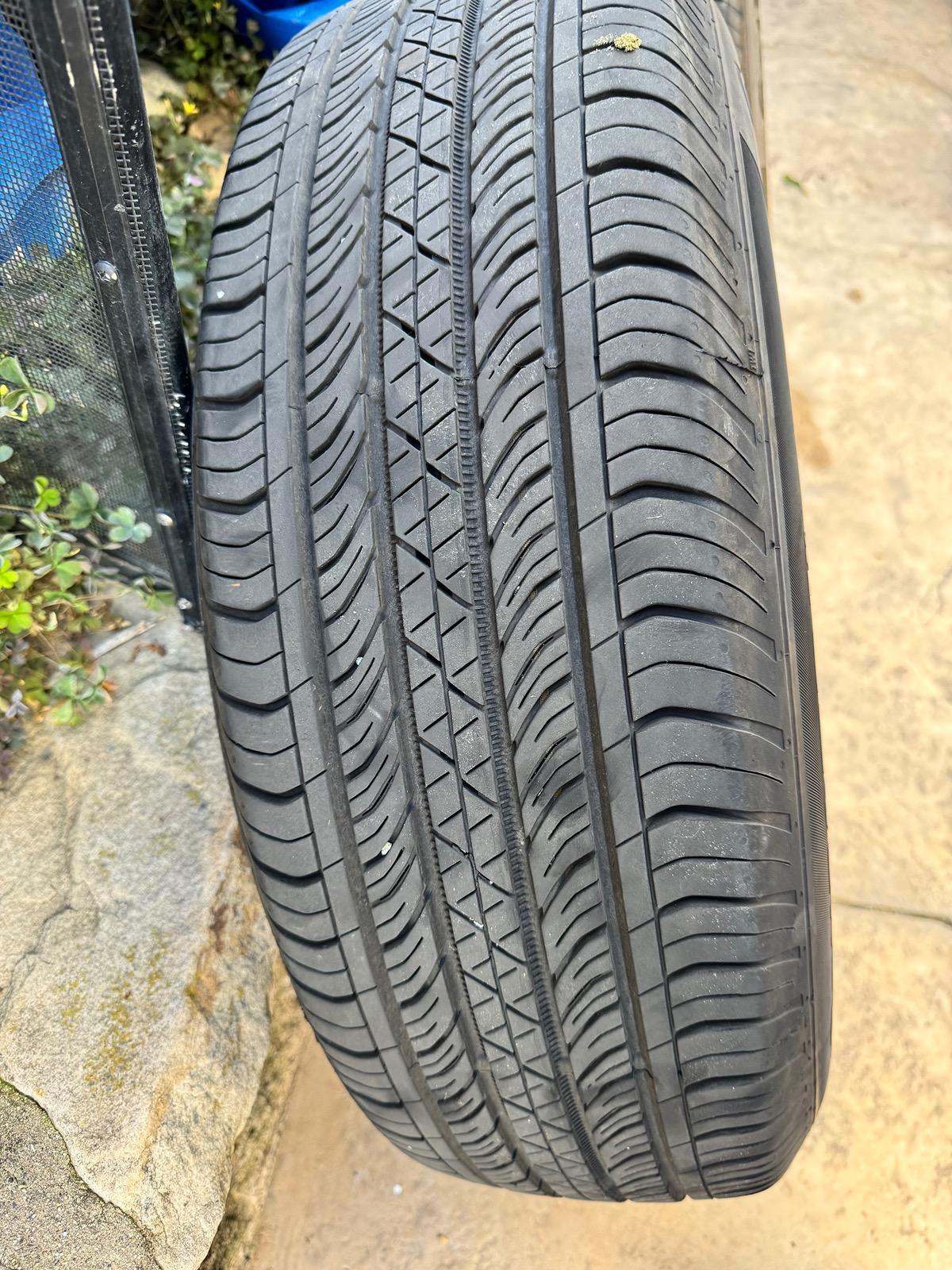 Ford Maverick OEM XLT Tires, Wheels, TPMS sensors Mav_wheels_tread