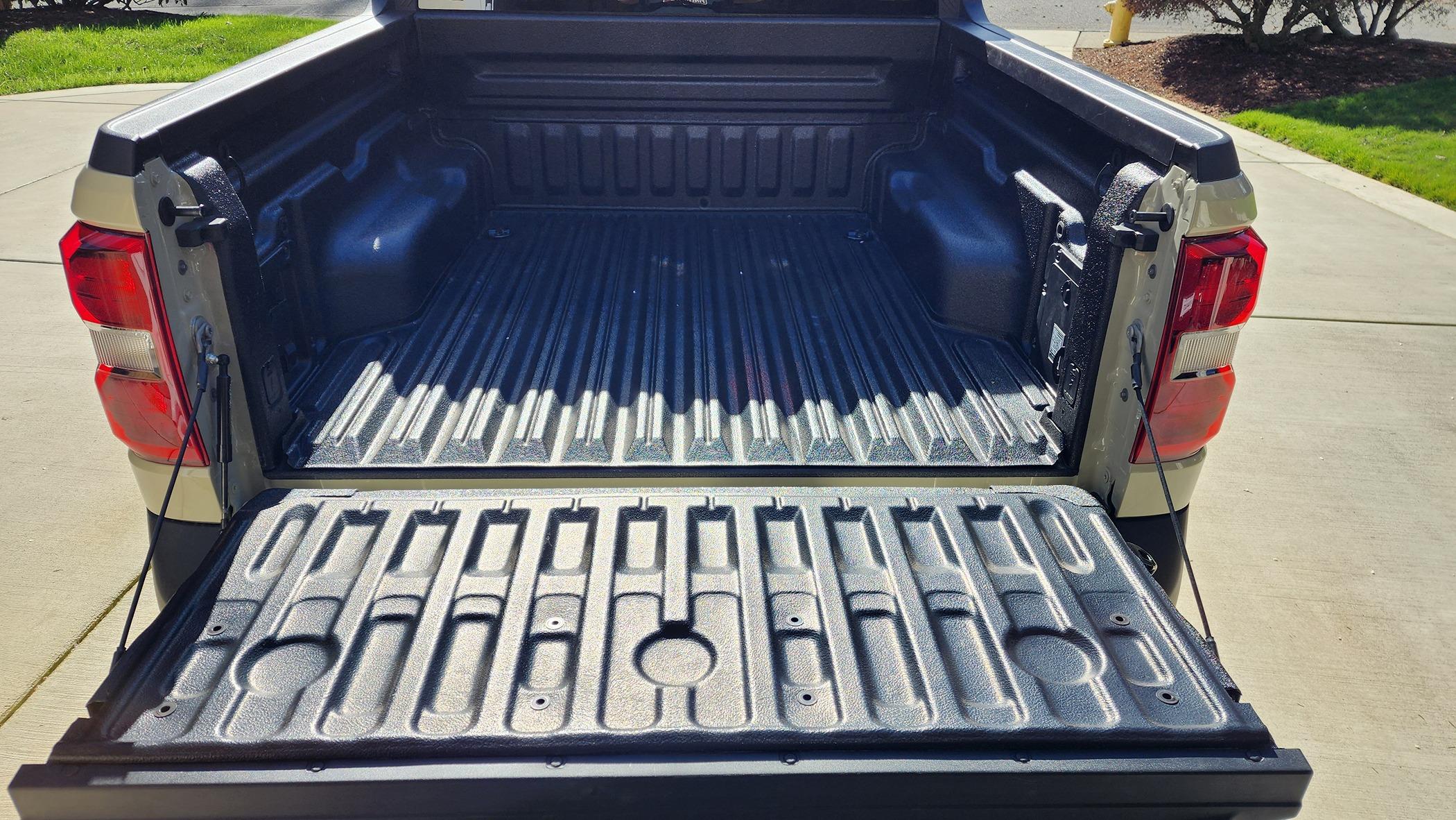 Ford Maverick SIBL + DIBL Franken-Liner -- combination of spray-in bed liner from Line-X + the modular drop in liner 20240315_152803