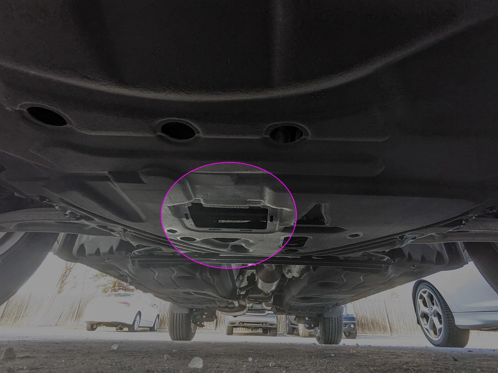 Ford Maverick Engine splash guard....is mine missing a panel? 24_mav_hyb_engine_splash_grd