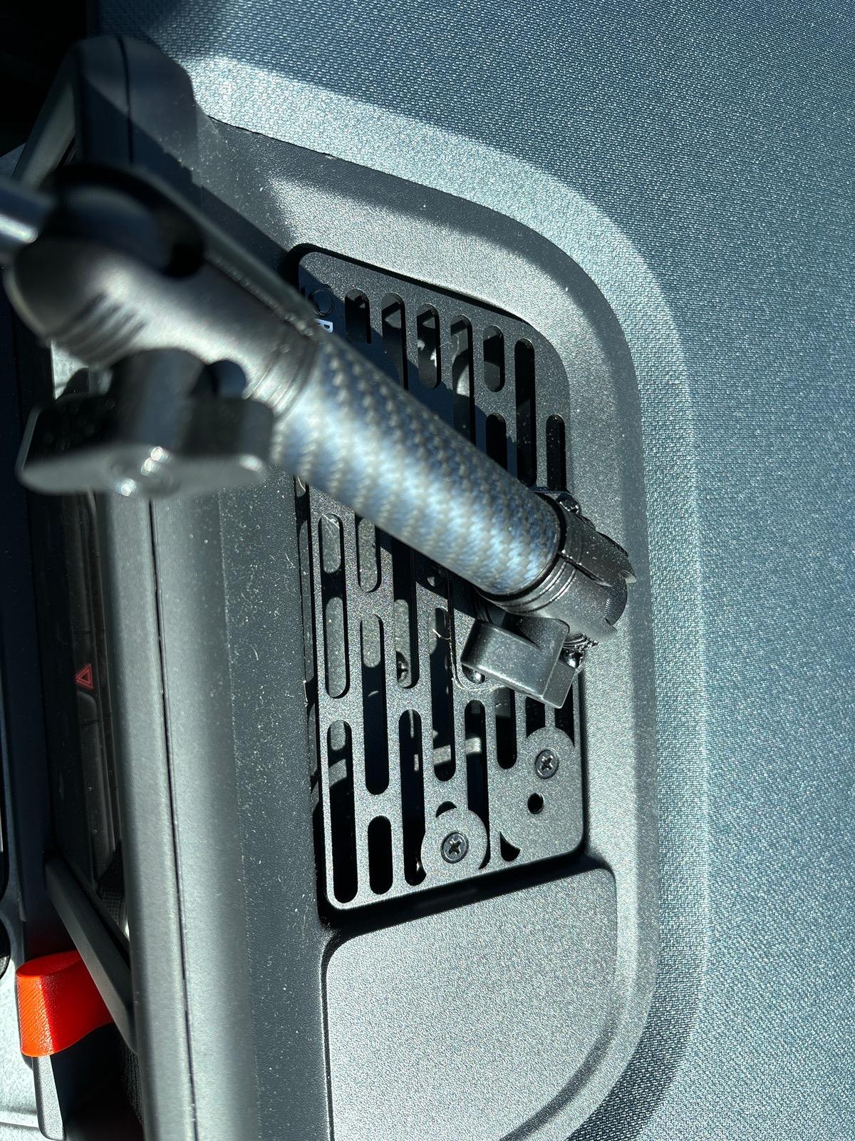 Ford Maverick Bulletpoint Mount In Tray? image