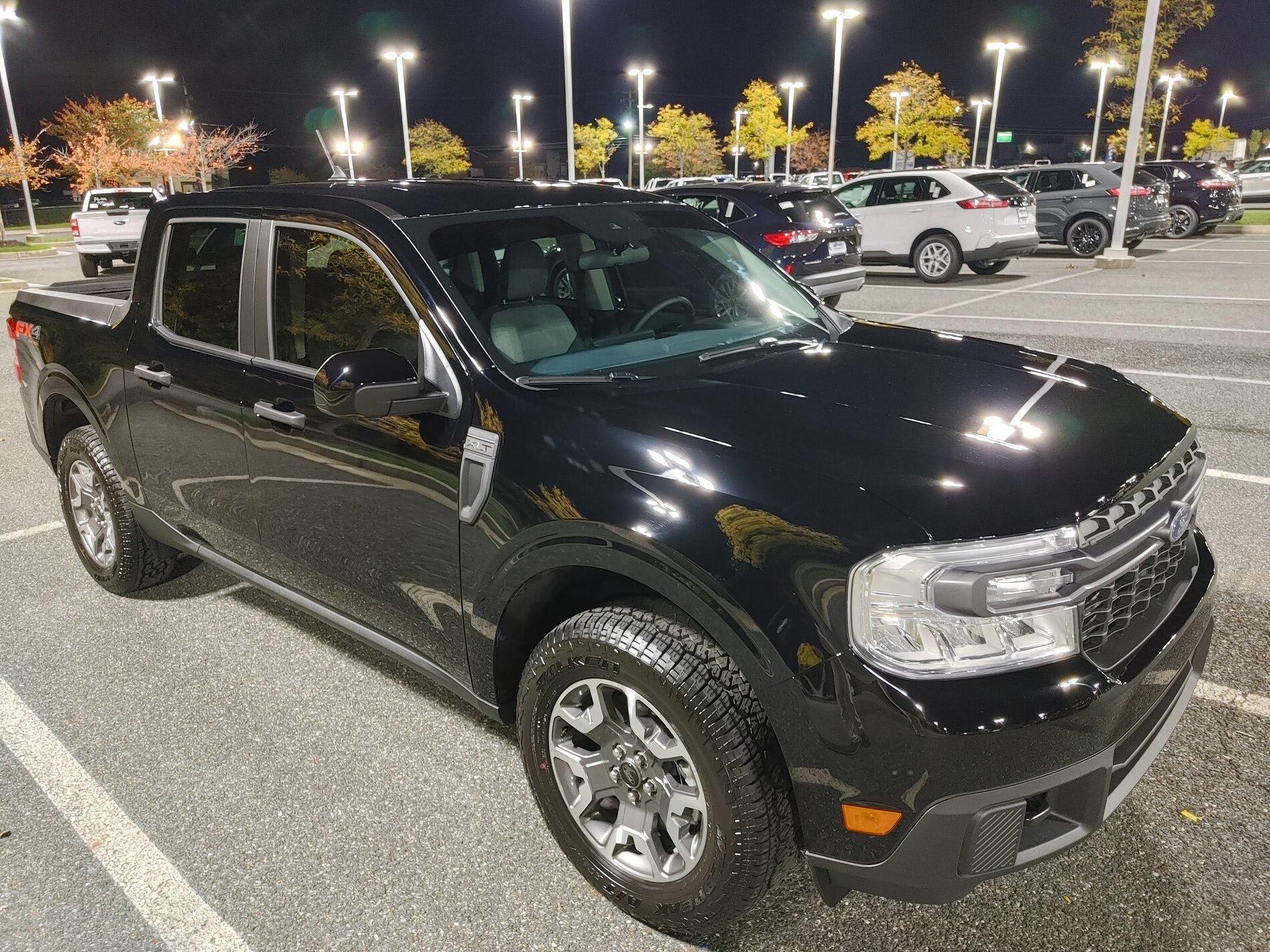 Ford Maverick SHADOW BLACK Maverick Photos Thread 1101211847b_HDR