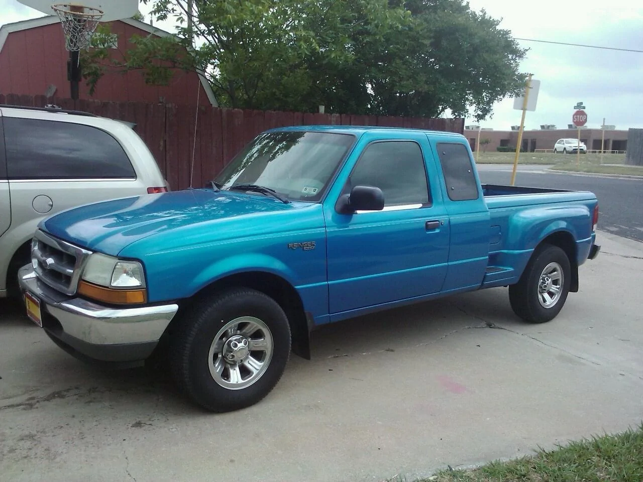 Ford Maverick Mav compared to last Ranger 3AA4D5DF-1D1E-461E-AE17-9E7AE12FED3E
