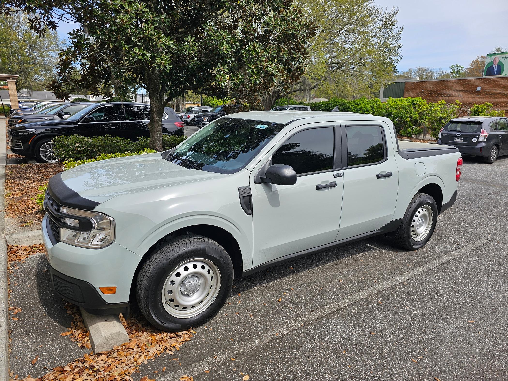 Ford Maverick Finally Arrived!  Special Edition Yellow Lariat Hybrid 1000019073