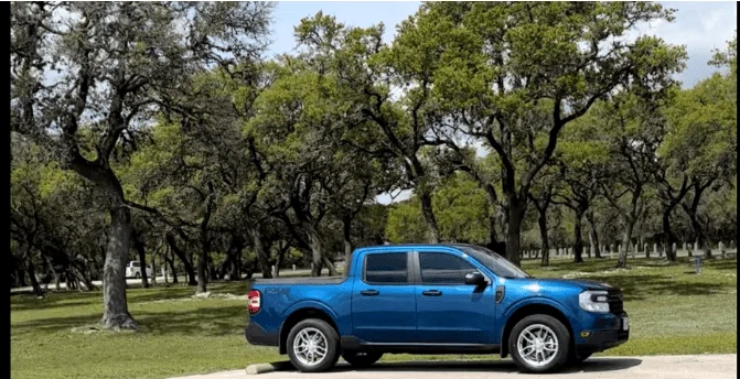 Ford Maverick Atlas blue Live Photos. 2023 1711480073989-qn