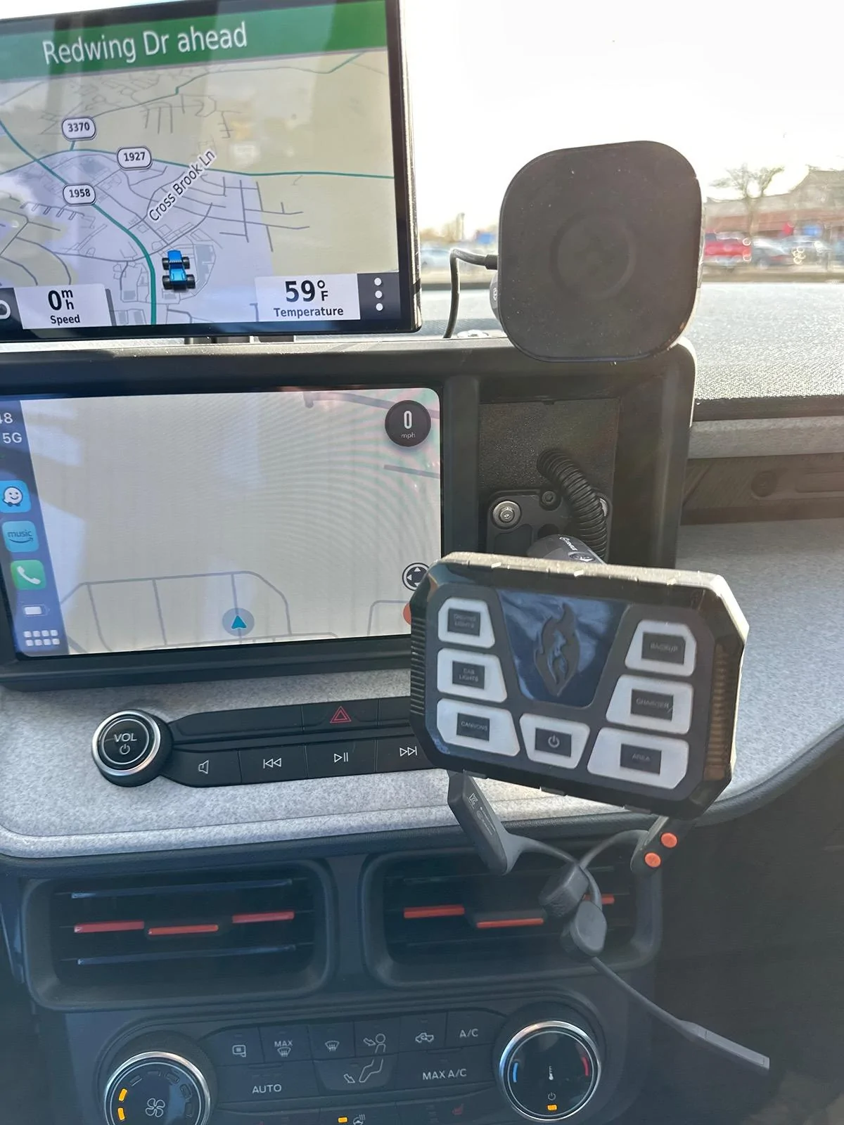 Ford Maverick looking for help for emergency lighting installation imag