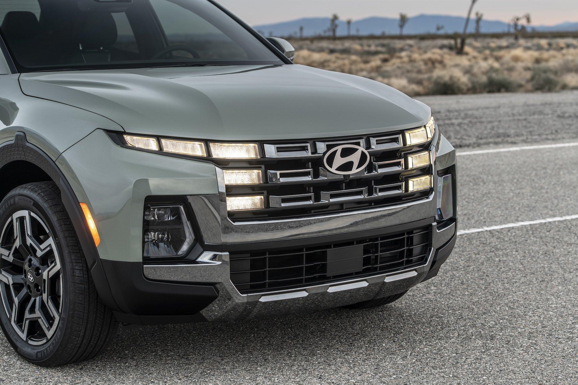 Ford Maverick 2025 Santa Cruz gets Refreshed, Maverick's Korean Rival Large-59421-2025SantaCruzLimited