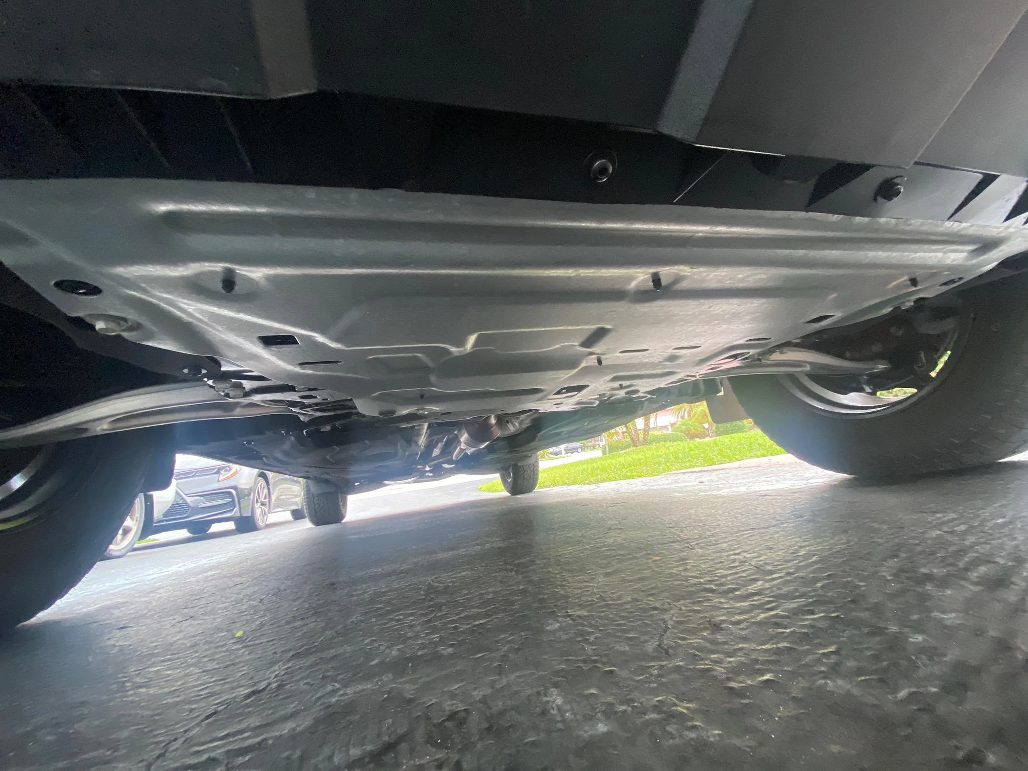 Ford Maverick Dealer didn’t fasten skid plate and nuts are missing, can someone post a photo of tremor skid plate for me? imag