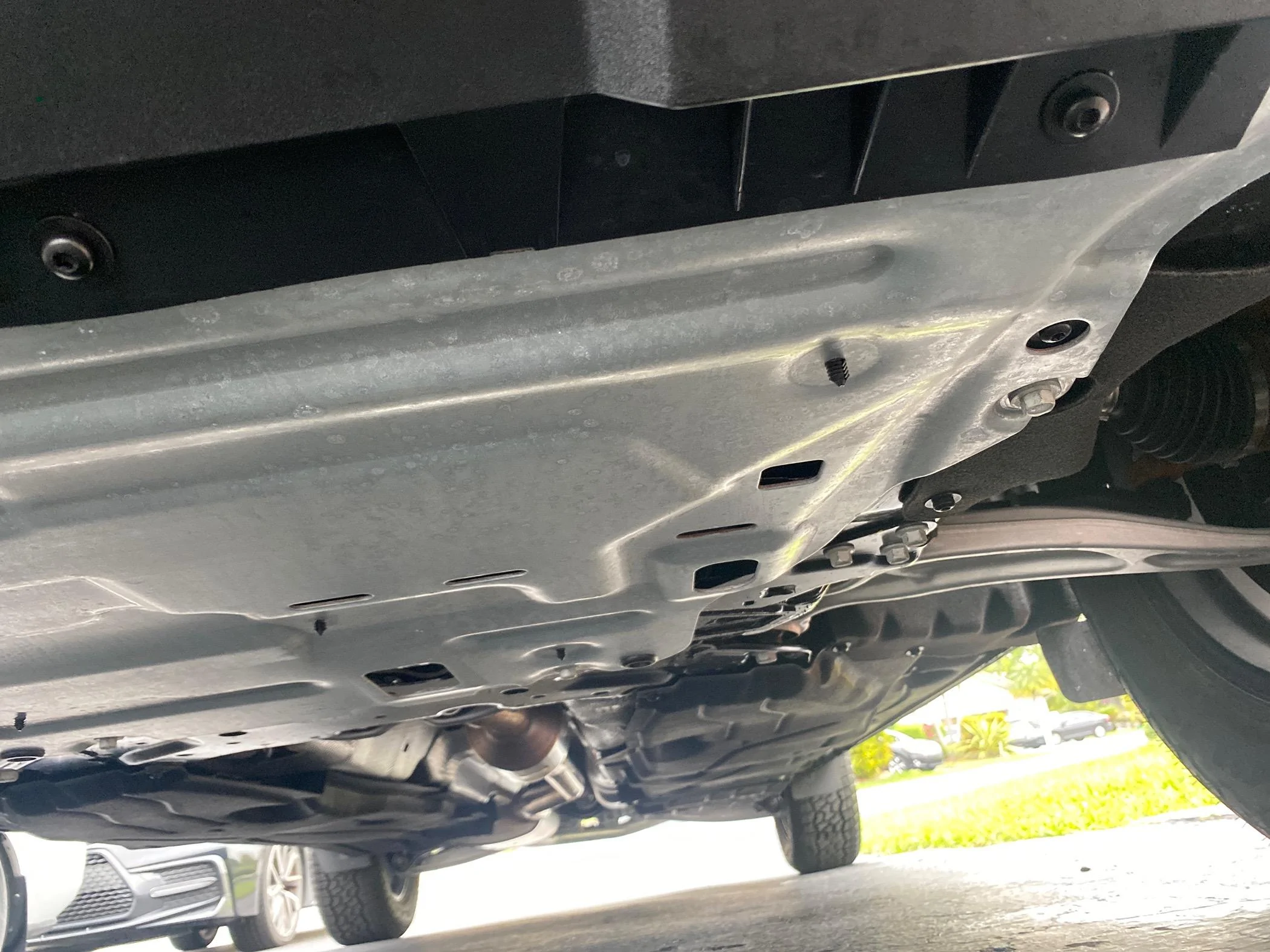 Ford Maverick Dealer didn’t fasten skid plate and nuts are missing, can someone post a photo of tremor skid plate for me? imag