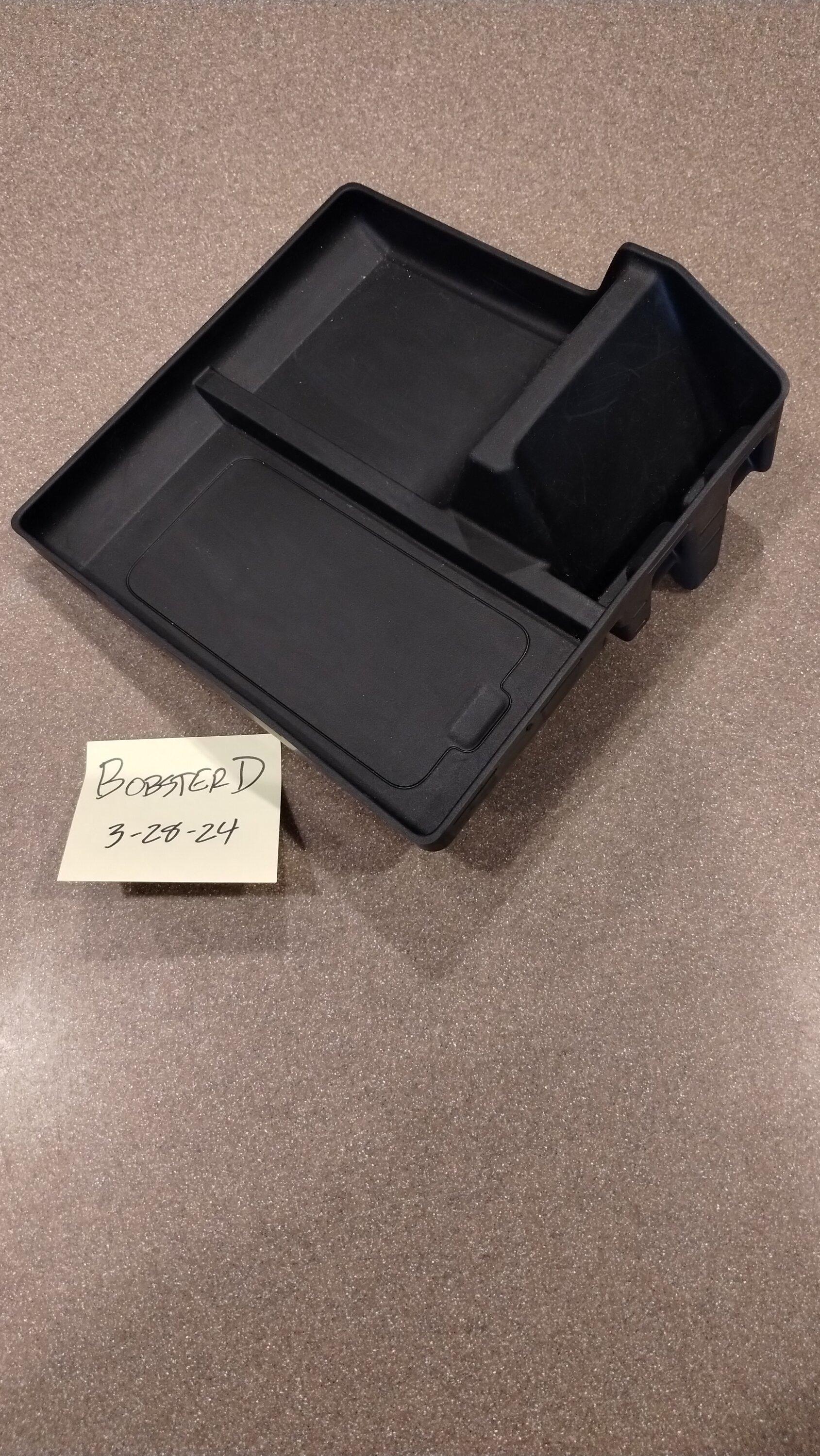 Ford Maverick XLT center console insert TRADE IMG_20240328_124142701