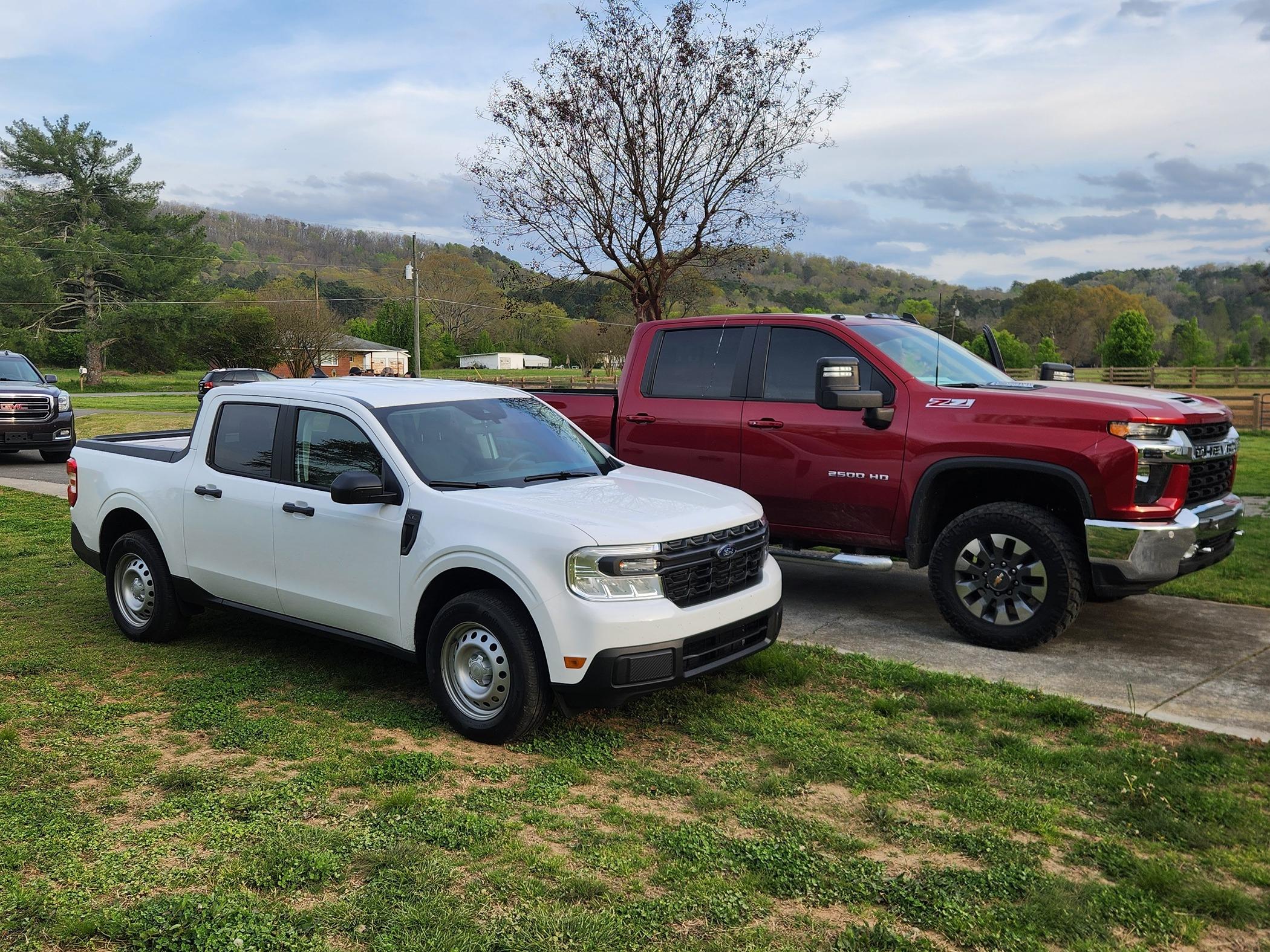 Ford Maverick Post your Maverick next to ridiculously large trucks - photos thread 20240331_190816