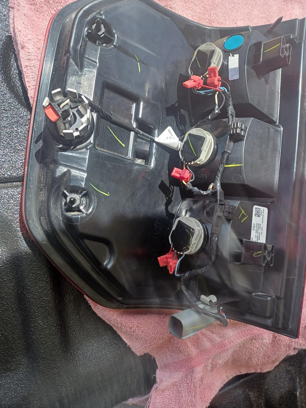 Ford Maverick Hyper Flash after Turn Signal Recall T-Tap Connectors (2) Ea. Rear Turn Signal Light Wires Red & Blk