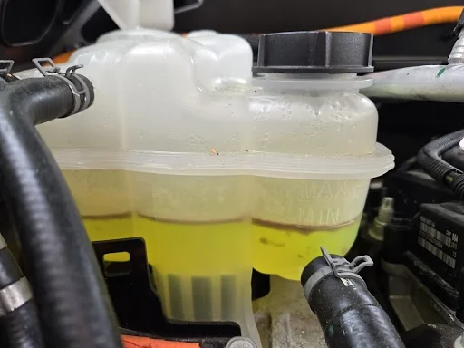Ford Maverick Brown substance in coolant tank 20240409-cooloant-2