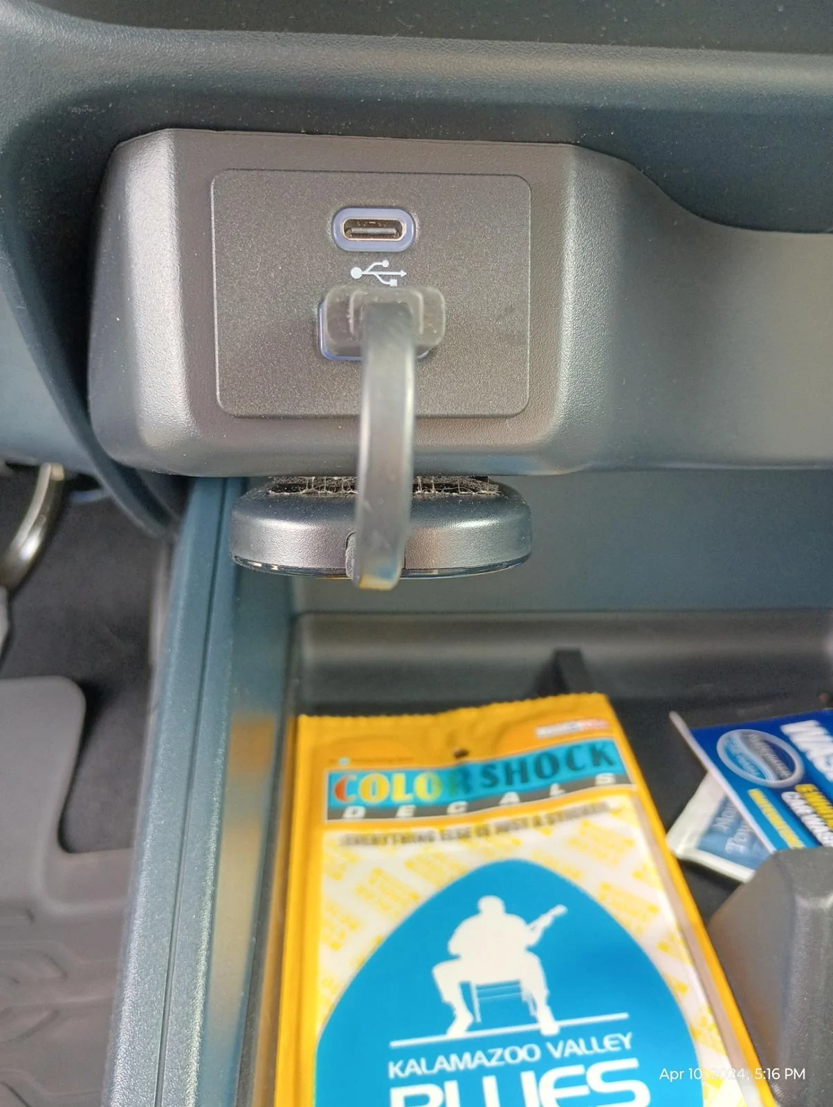 Ford Maverick Hiding Android Auto Dongle Motorola wireless dongl