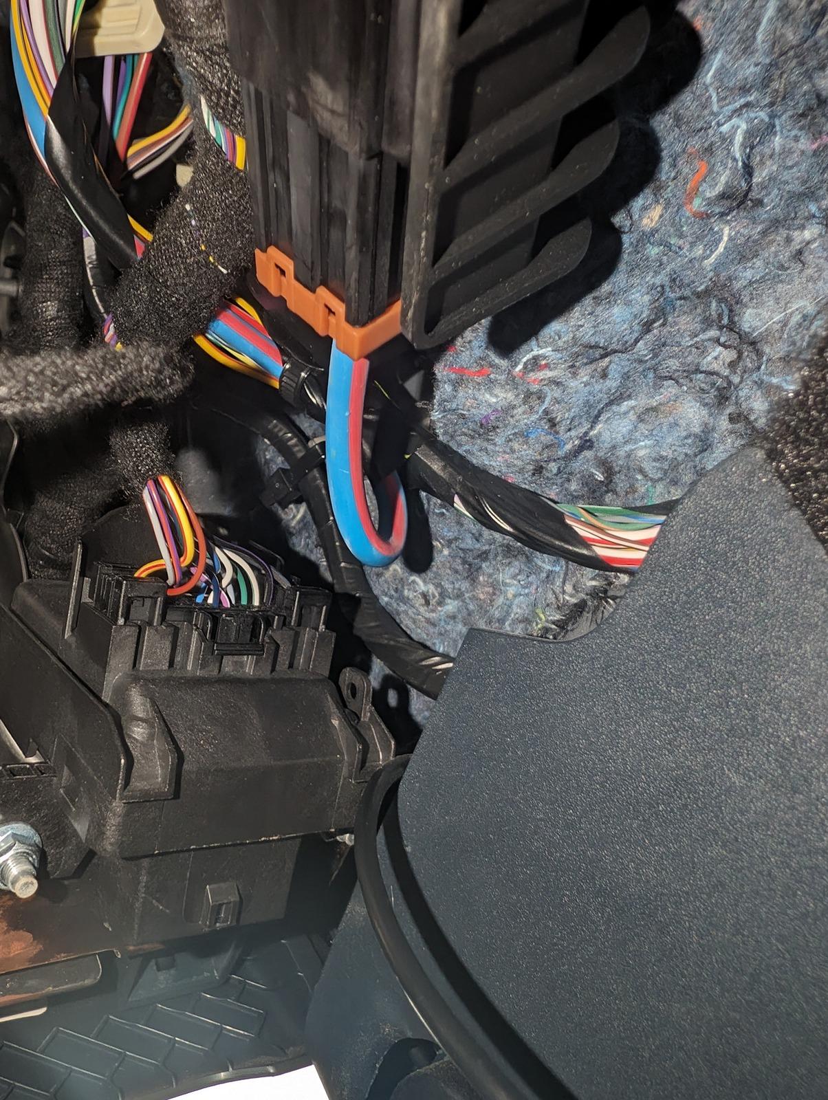 Ford Maverick Installing Ford Perimeter Plus on my Maverick, but having trouble PXL_20240413_180601648