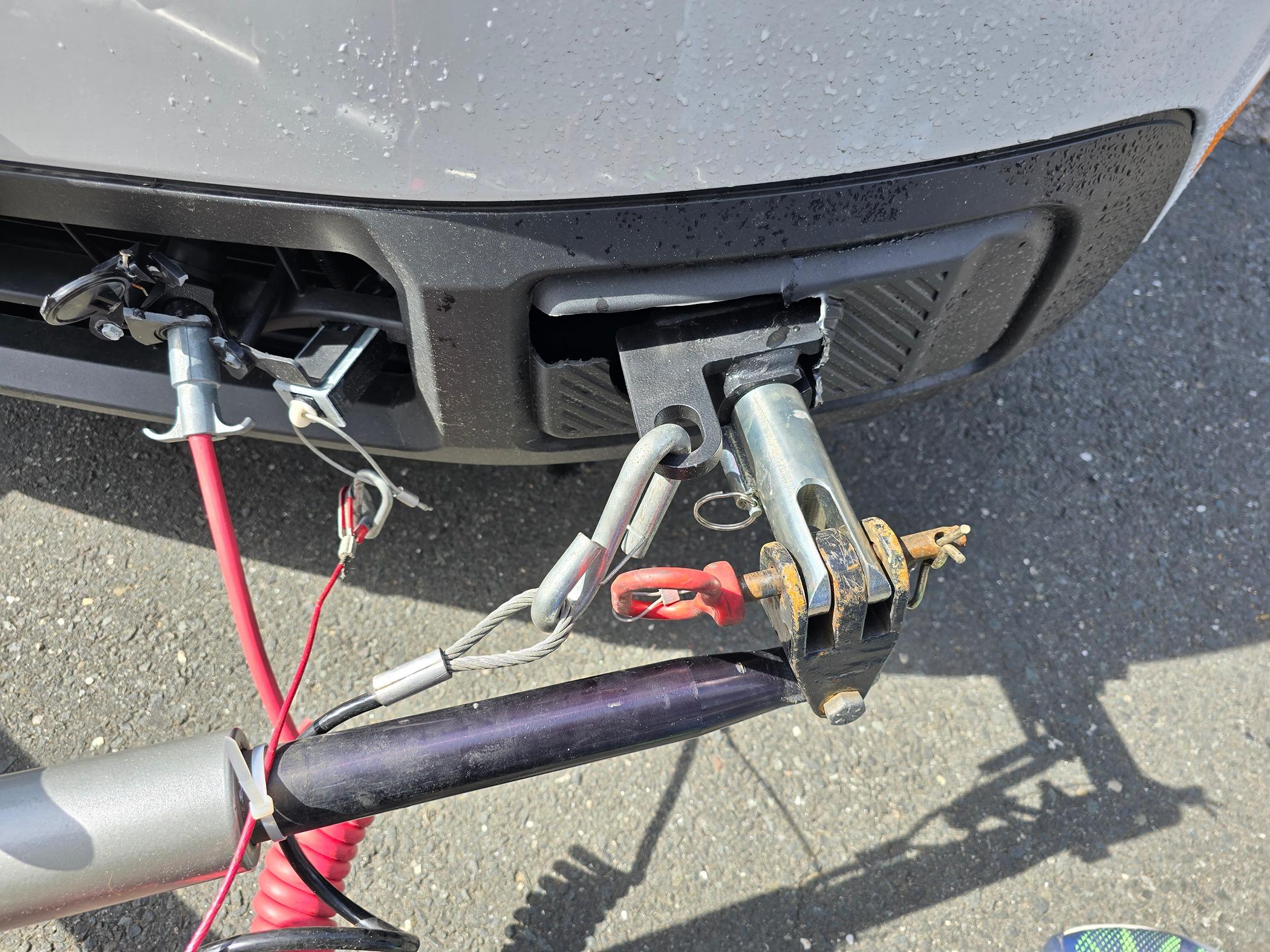Ford Maverick Blue Ox Base Plate Failure! Public Service Announcement 20240329_123340