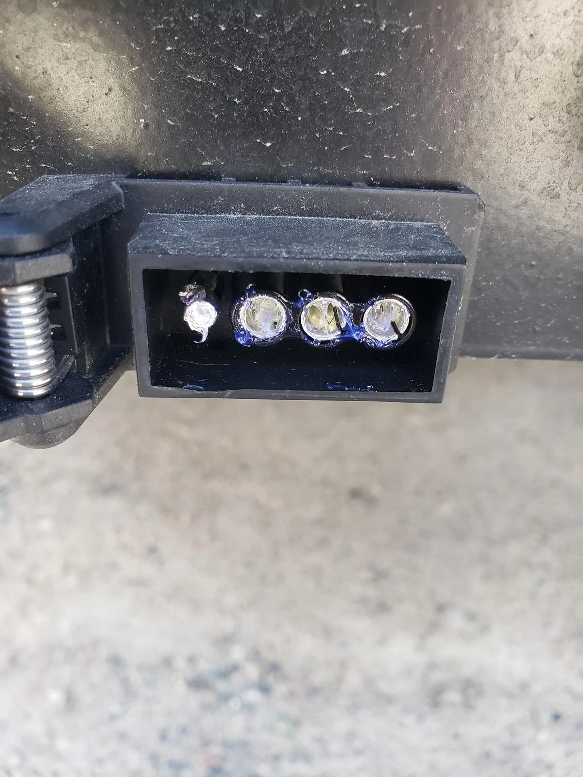 Ford Maverick 4 pin trailer connector  for XL Hybrid 20240416_160821