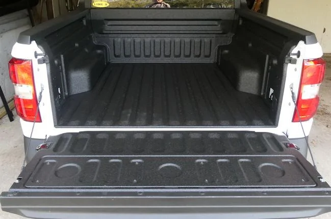 Ford Maverick Spray in bed liner recommendations for local shop? Line-X