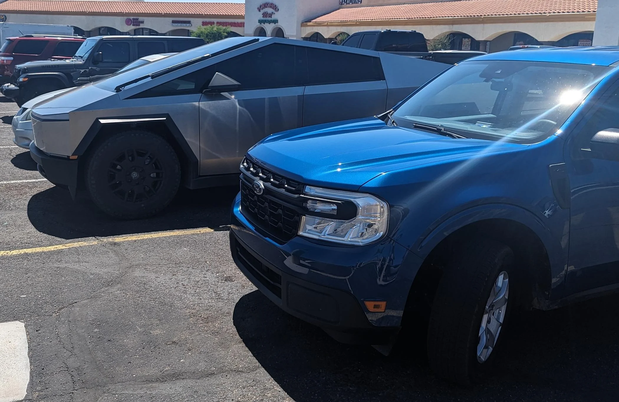 Ford Maverick Tesla cyber truck compared to Maverick on CNN PXL_20240411_195003738