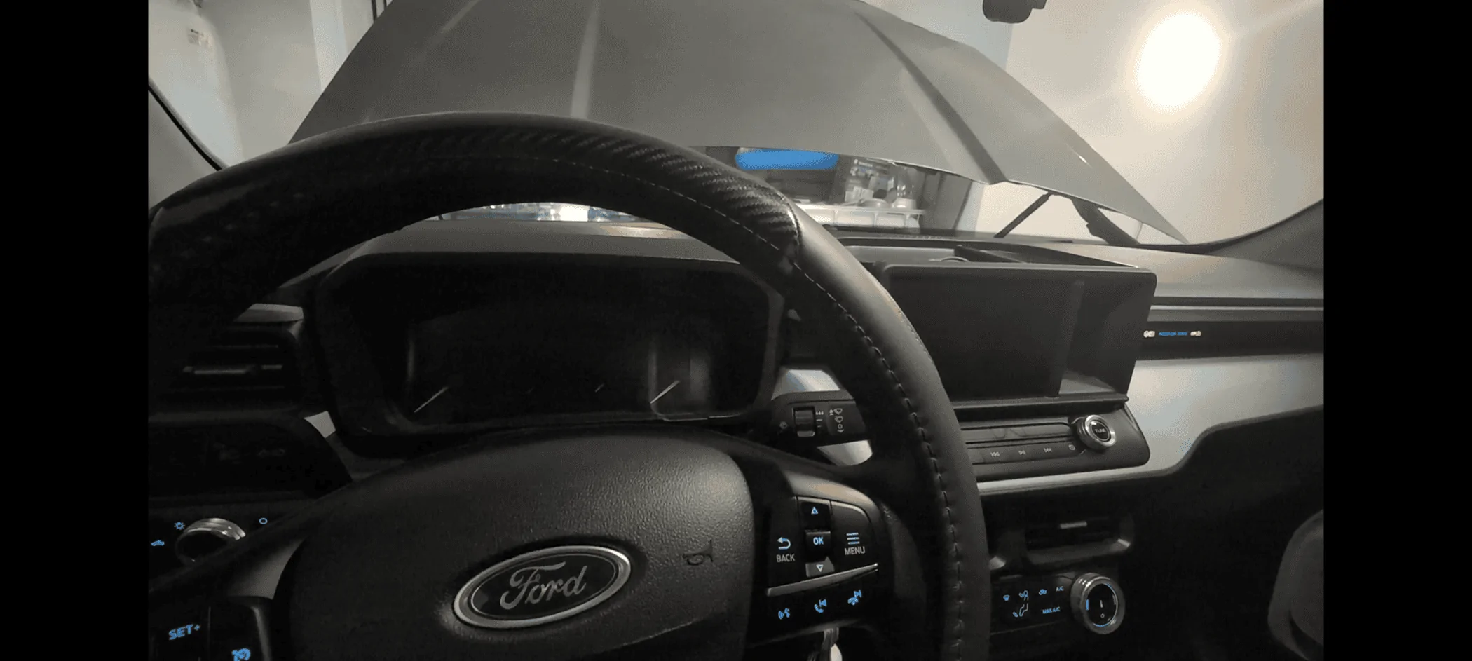 Ford Maverick Dash and touchscreen turned off while driving Screenshot_20240420-003247