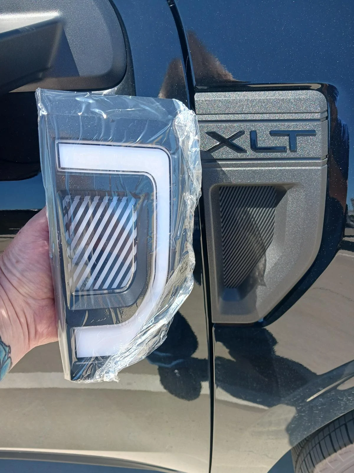 Ford Maverick Painted shadow black hood scoop 20240412_131051