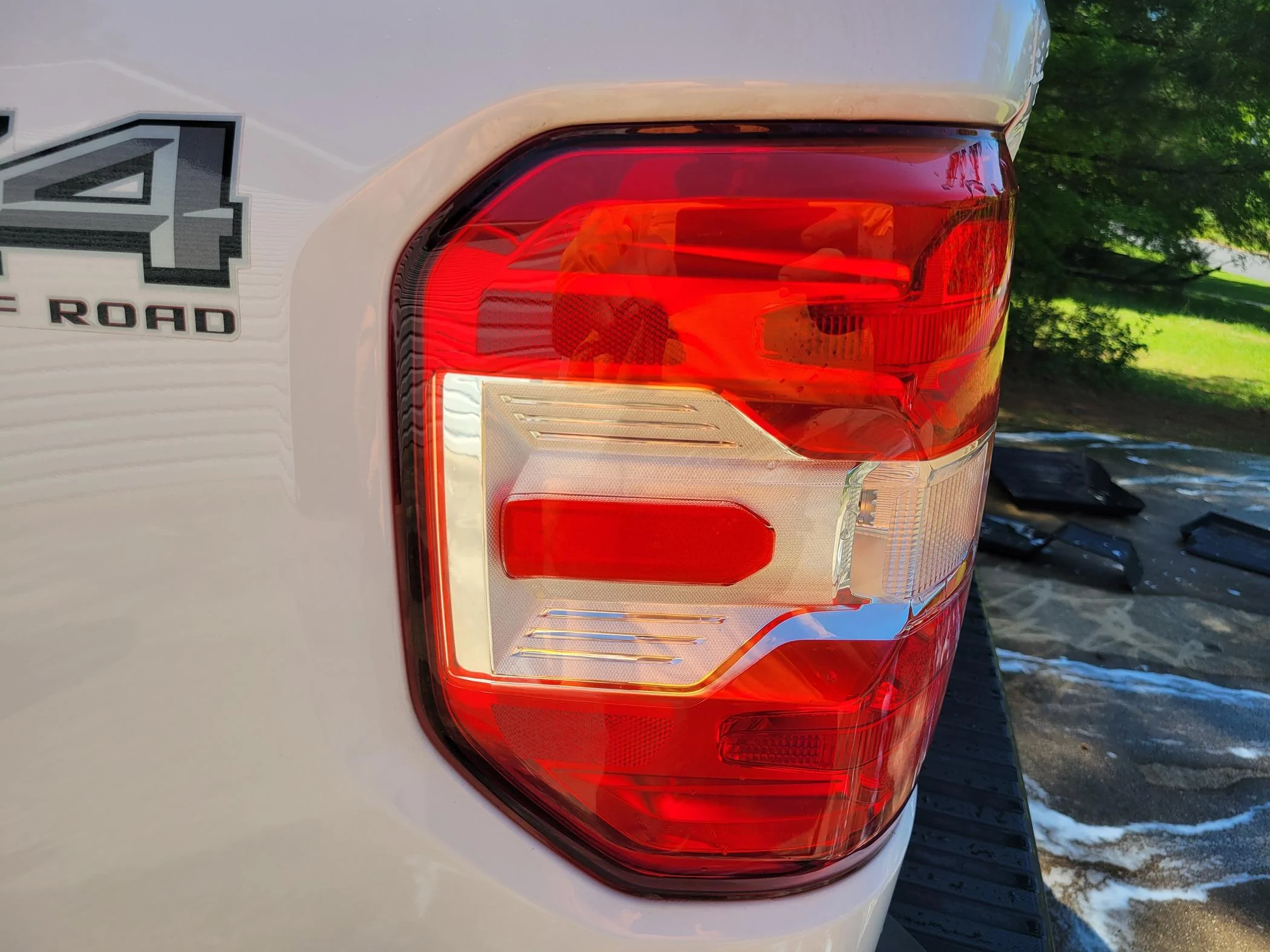 Ford Maverick Issue with Rear Taillights 1000026001