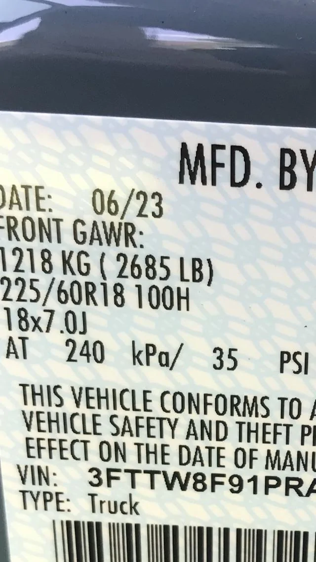 Ford Maverick Tire Pressure Difference Sticker/Tires 55003D9B-9489-4F5A-A137-382DD15FB5E0