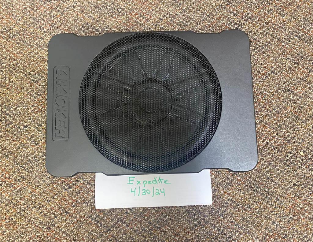 Ford Maverick Kicker HS10 Hideaway Powered Subwoofer $250.00 OBO 1714511883729-4b10e91c-1eeb-4fb0-94ca-3007321e65fc_1