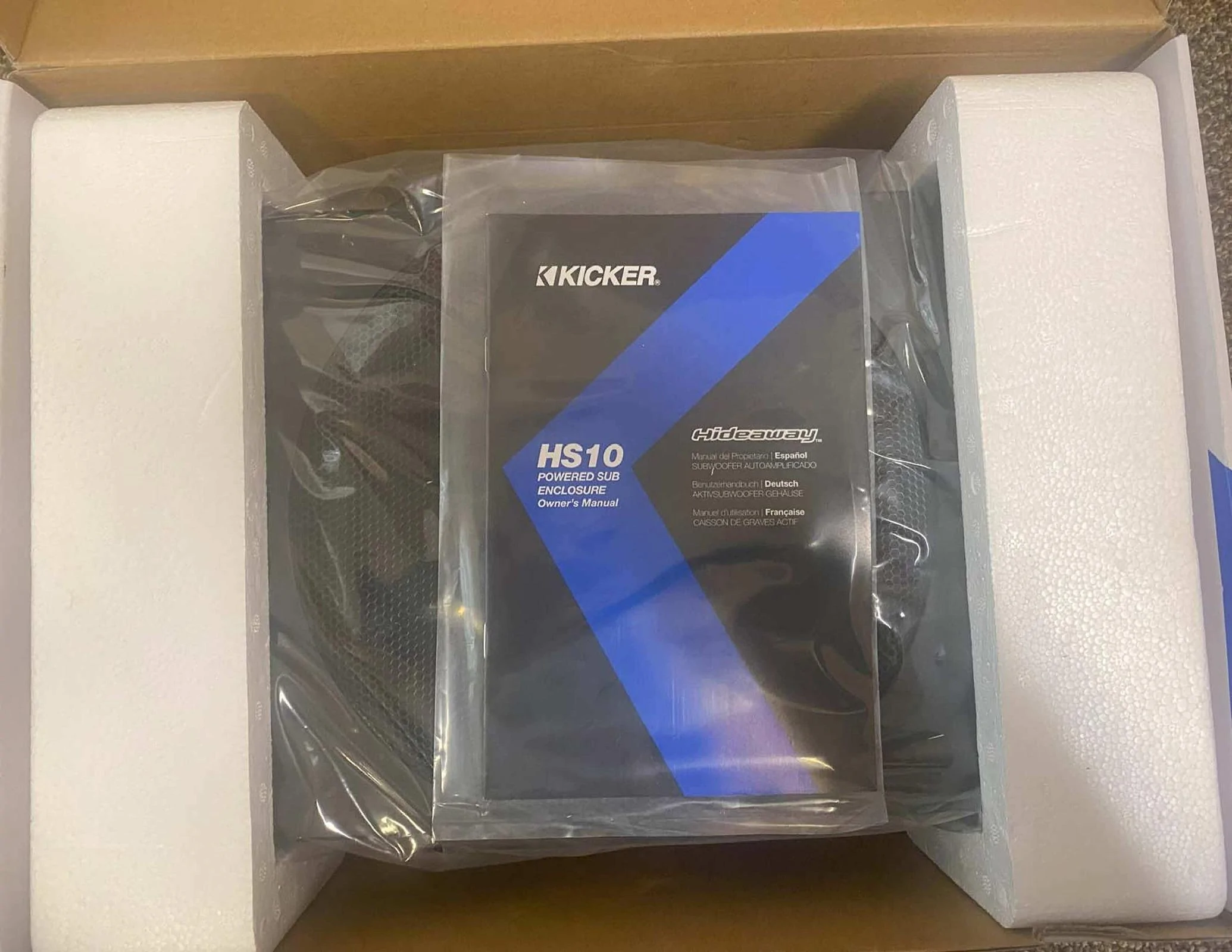 Ford Maverick Kicker HS10 Hideaway Powered Subwoofer $250.00 OBO Full page photo3