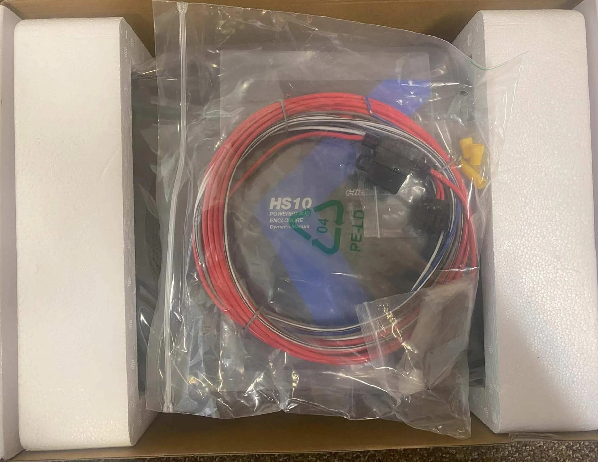 Ford Maverick Kicker HS10 Hideaway Powered Subwoofer $250.00 OBO Full page photo4
