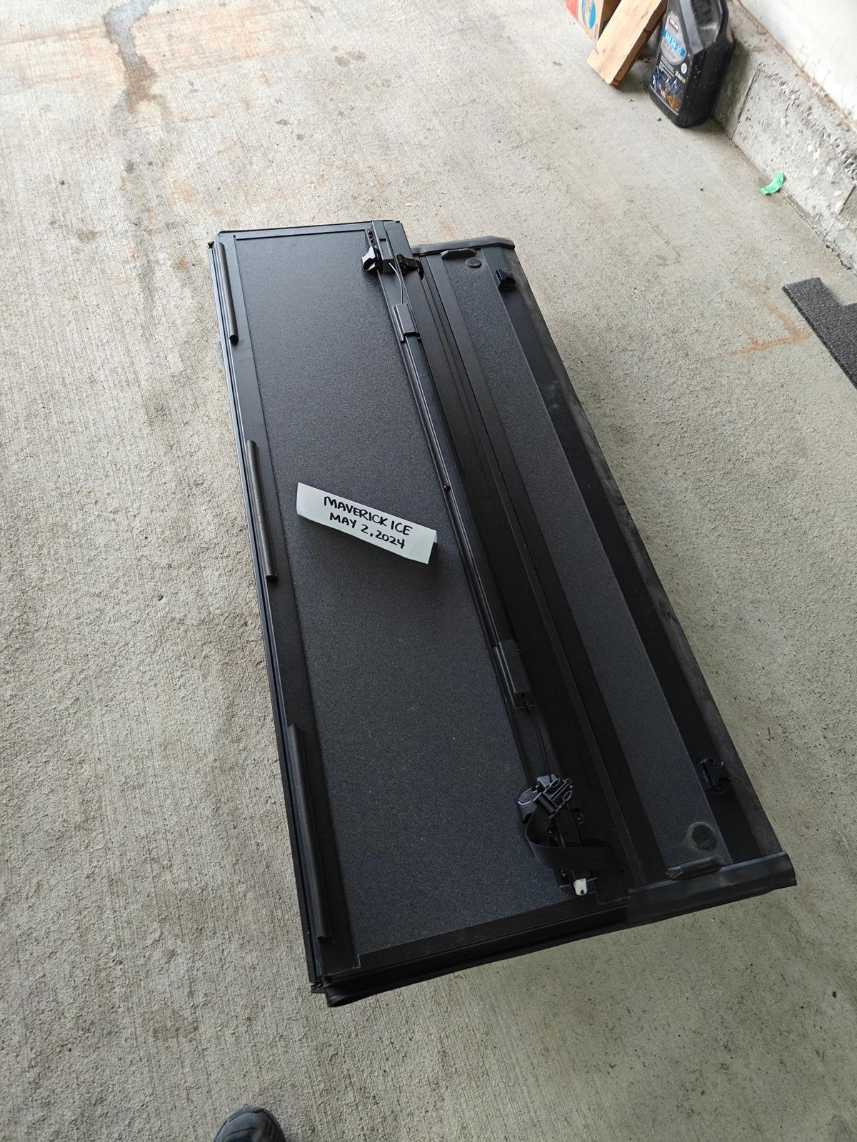 Ford Maverick Ford Maverick OEM Hard Folding Cover tri fold 1000020173